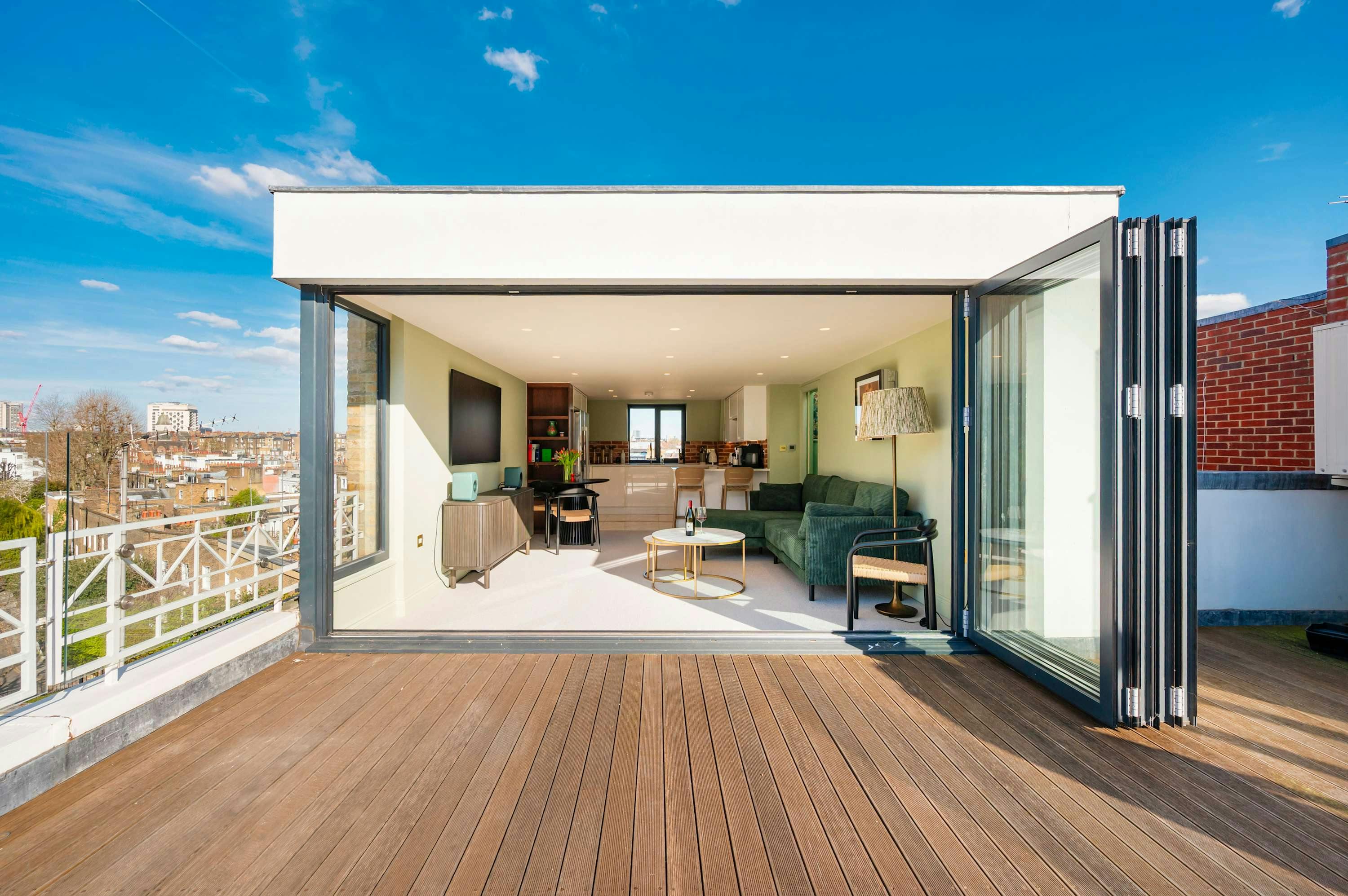 House Pelham South Kensington: Elegant 1-Bedroom Apartment with Private Terrace in South Kensington