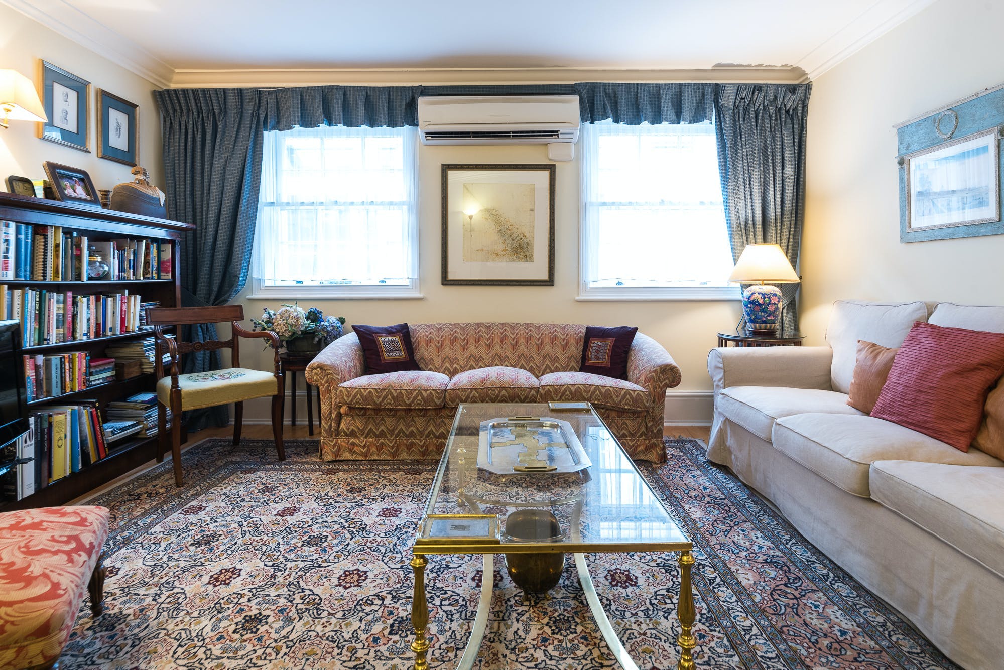 House Helm Jermyn St. James’s: Elegant 2-Bedroom Apartment in Central St. James’s, London