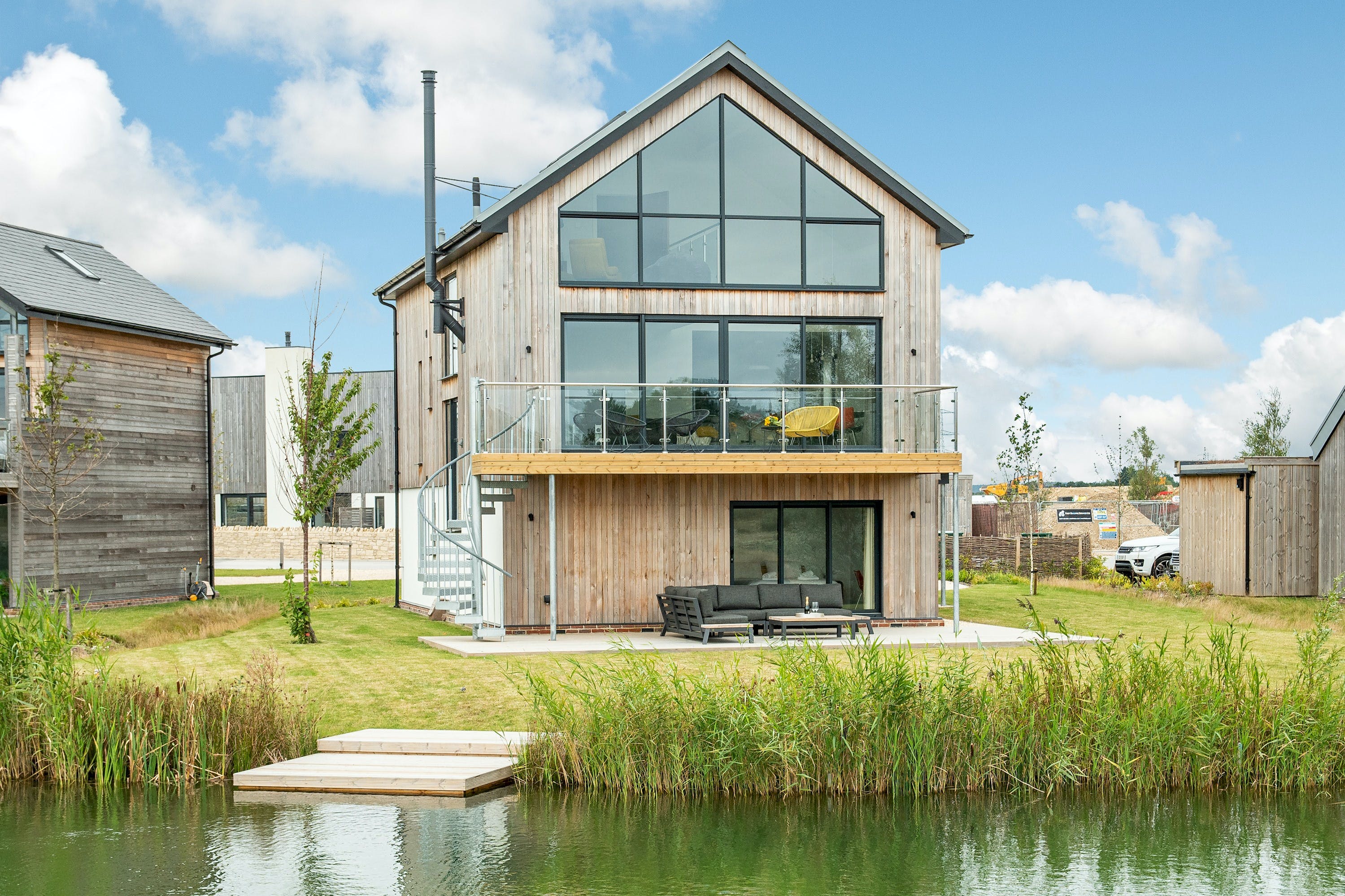 House Radipole Weymouth: Luxury 5-Bedroom House with Tennis Court, Weymouth