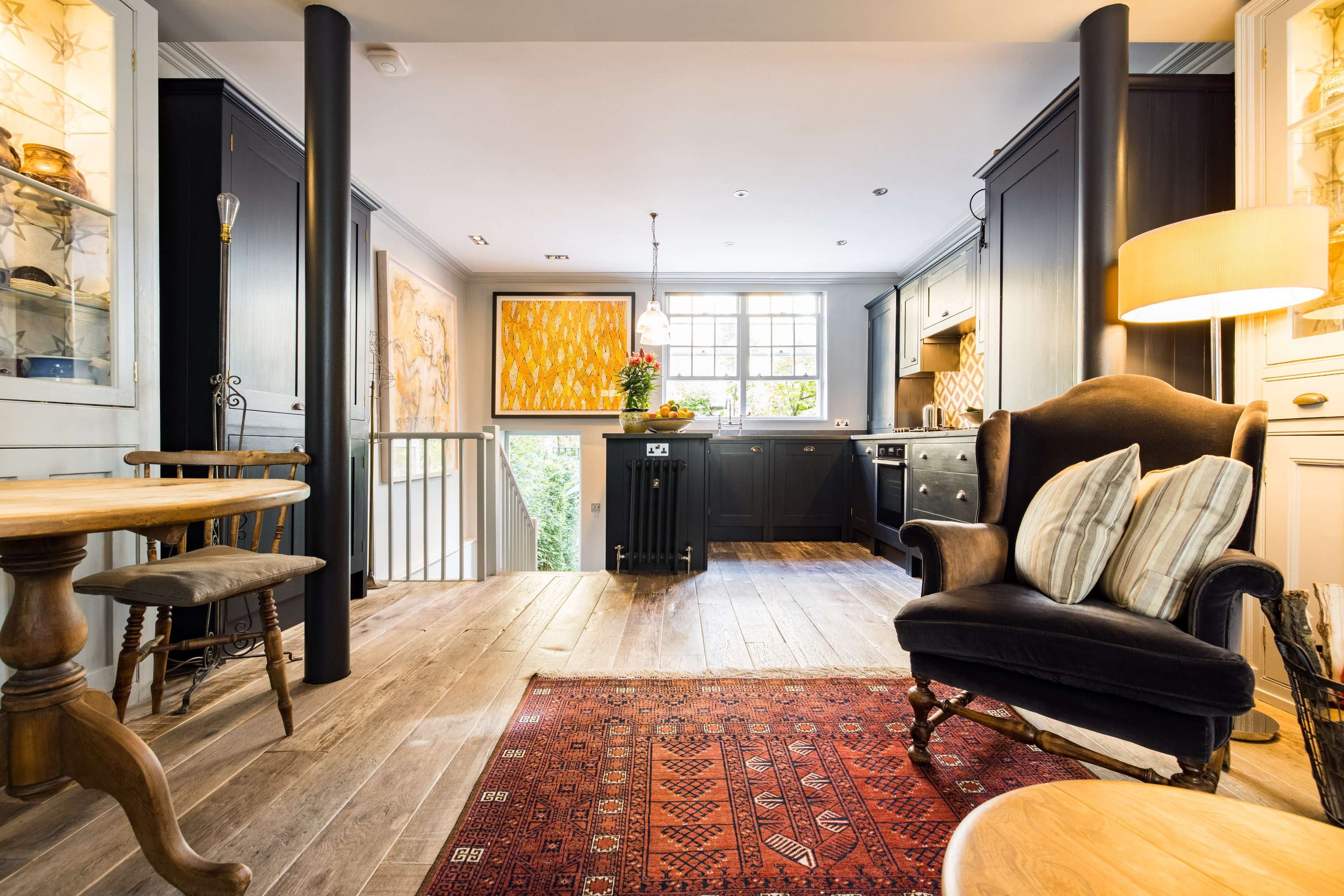 House Regent Kingscross: Romantic 1-Bedroom House with BBQ and Remote Work Space, Kings Cross London