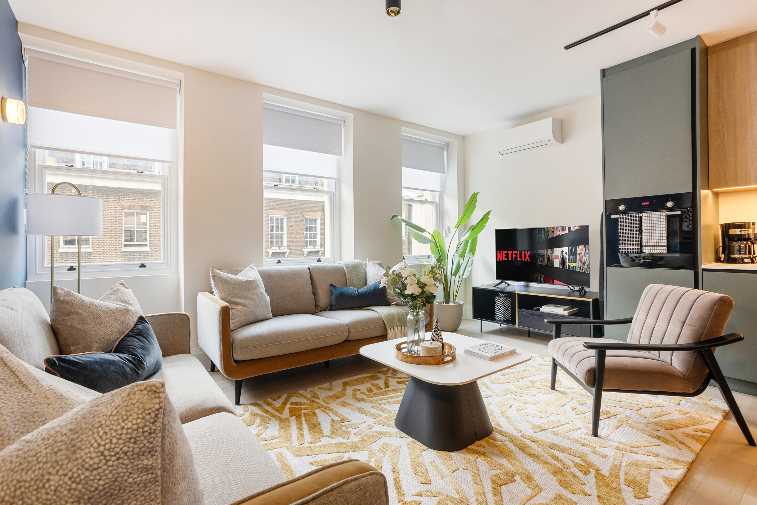House Gloaming Coram Bloomsbury: Spacious 3-Bedroom Luxury Apartment with Family-Friendly Features, Bloomsbury