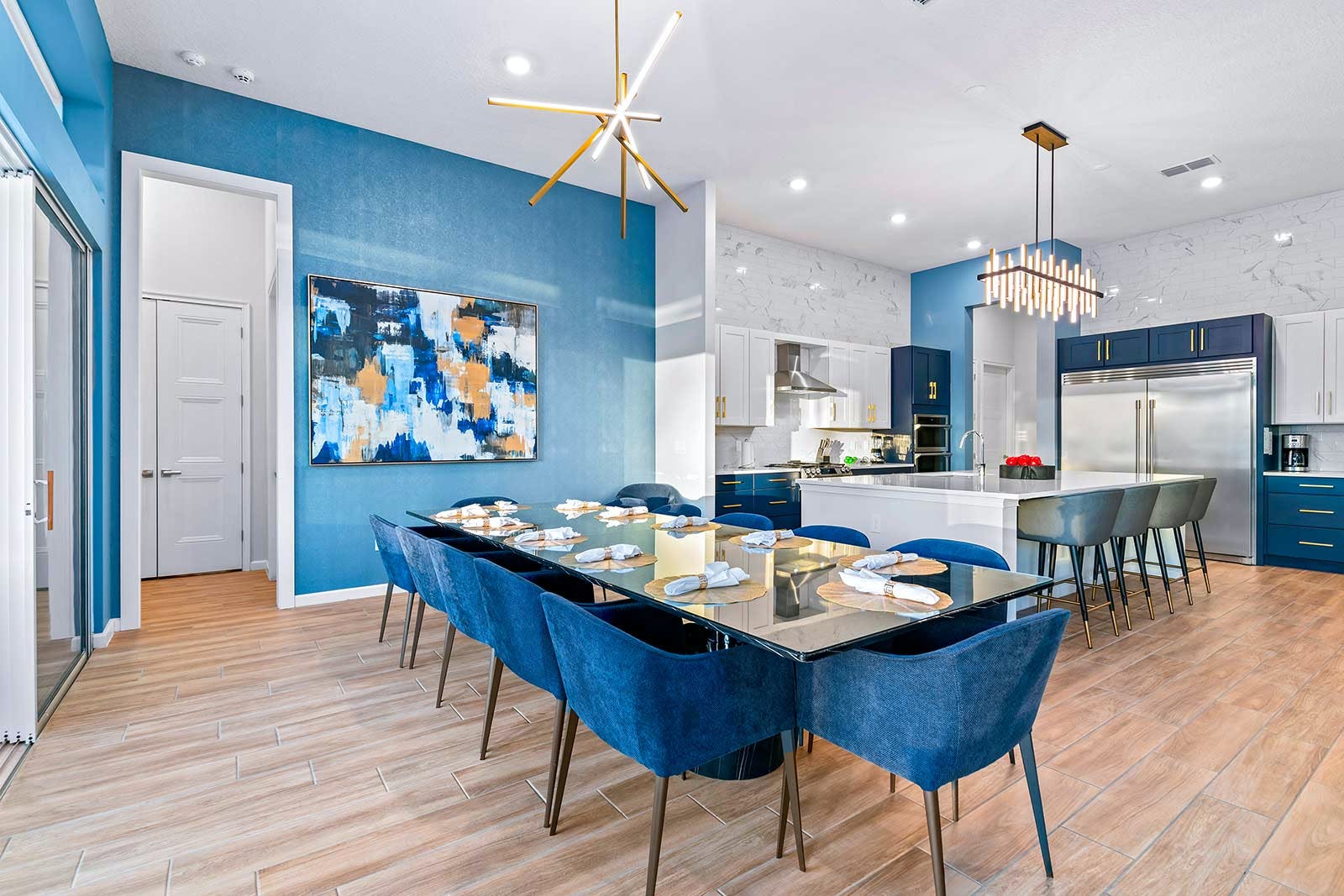 Villa Levante Tarpon Florida: 12-Bedroom Luxury Villa with Pool and Tennis Court, Polk County