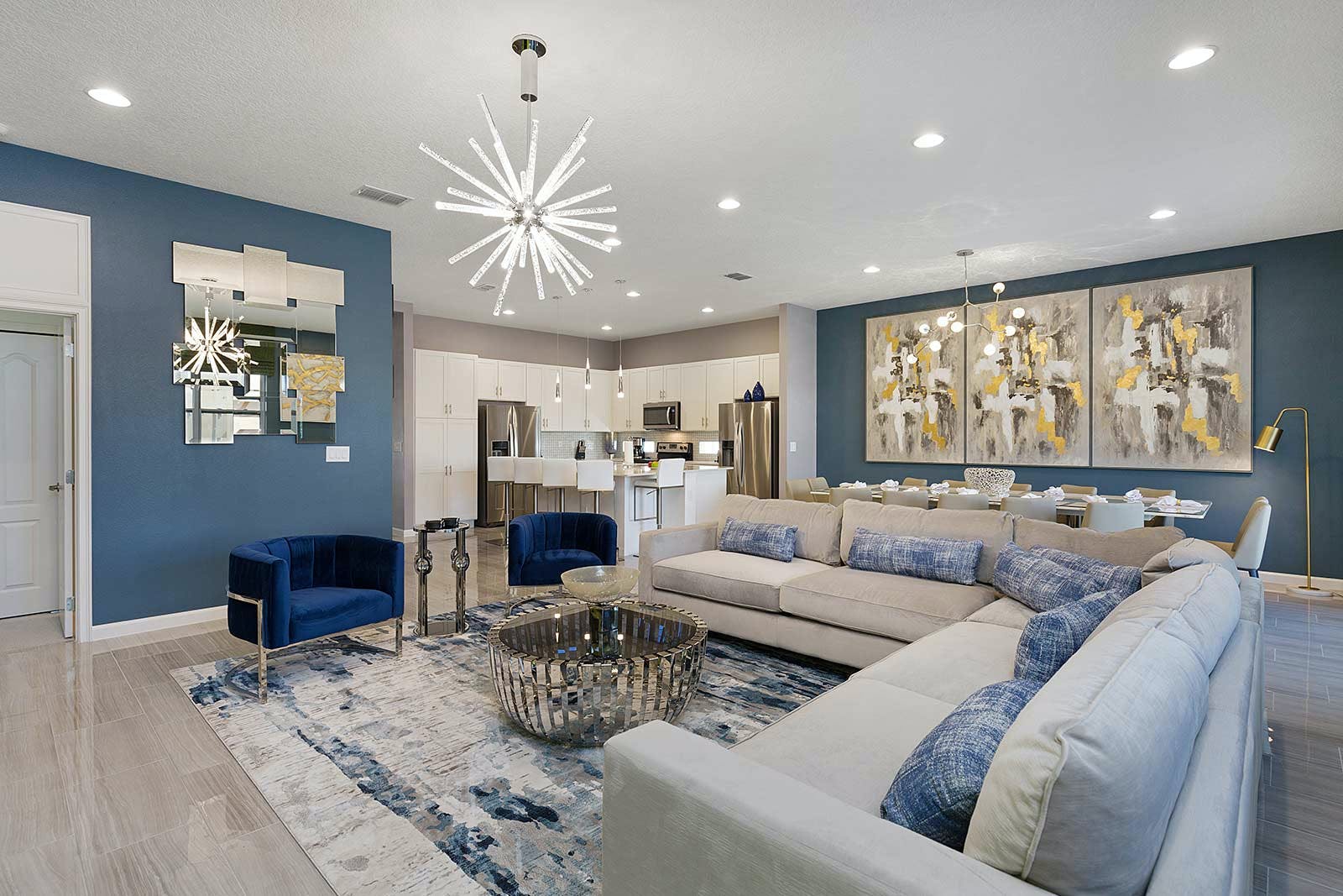 Villa Vermeil Indianola Florida: Expansive 10-Bedroom House with Pool and Tennis Court, Polk County