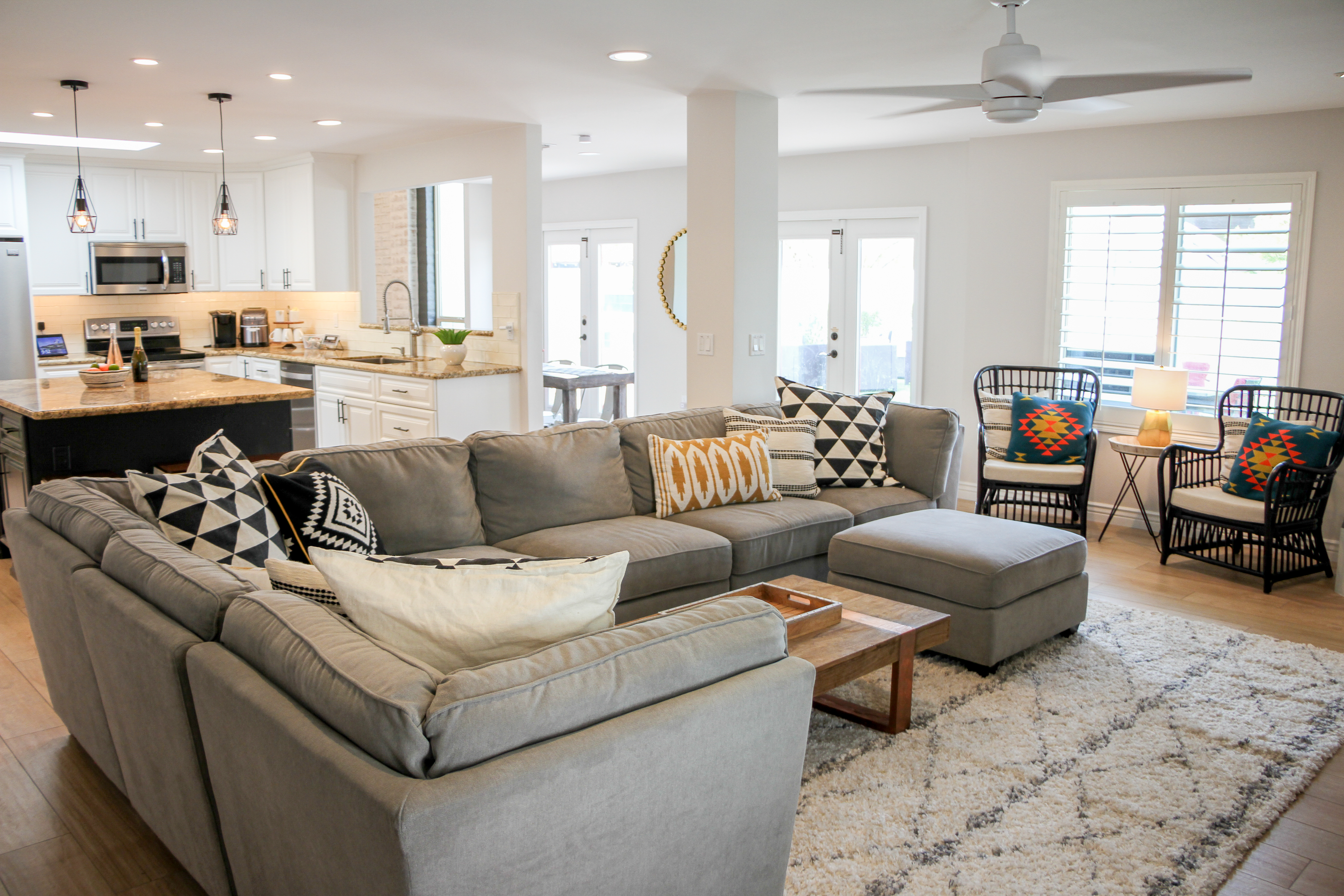 Villa Aurore Chaparral Scottsdale: Luxury 4-Bedroom House with Pool and Hot Tub, Scottsdale