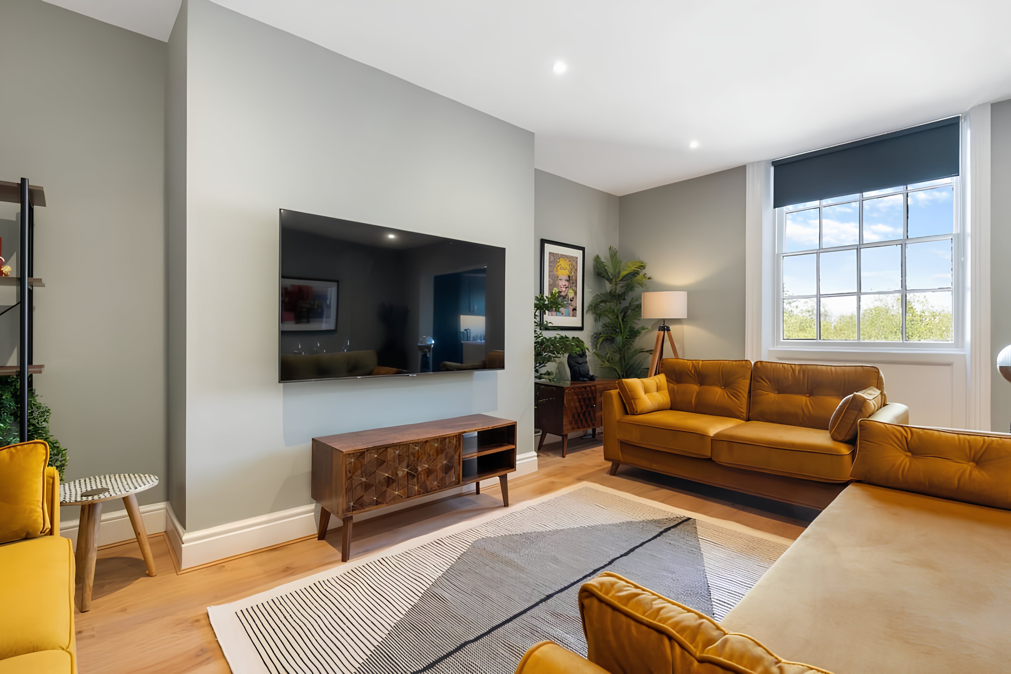 House Storr Liverpool: Luxury 3-Bedroom Apartment with Family-Friendly Features, Liverpool
