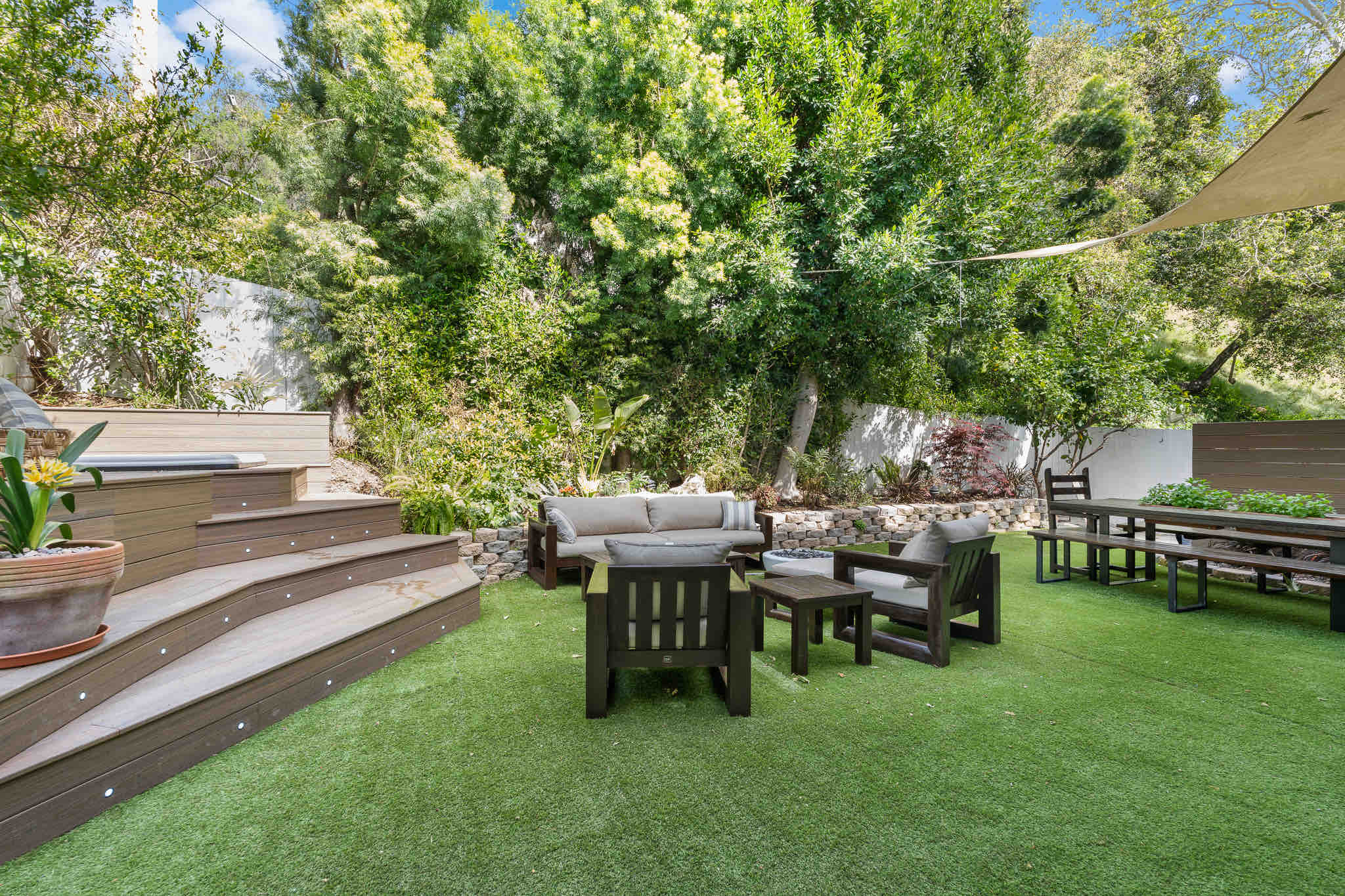 Villa Zephyros Mulholland Bel Air: Luxury 5-Bedroom Villa with Hot Tub, Bel Air