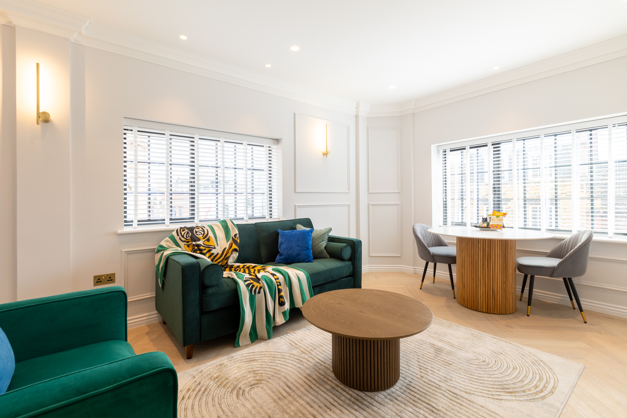 House Tooley Southwark: Stylish 2-Bedroom Family-Friendly Apartment Rental in Southwark, London
