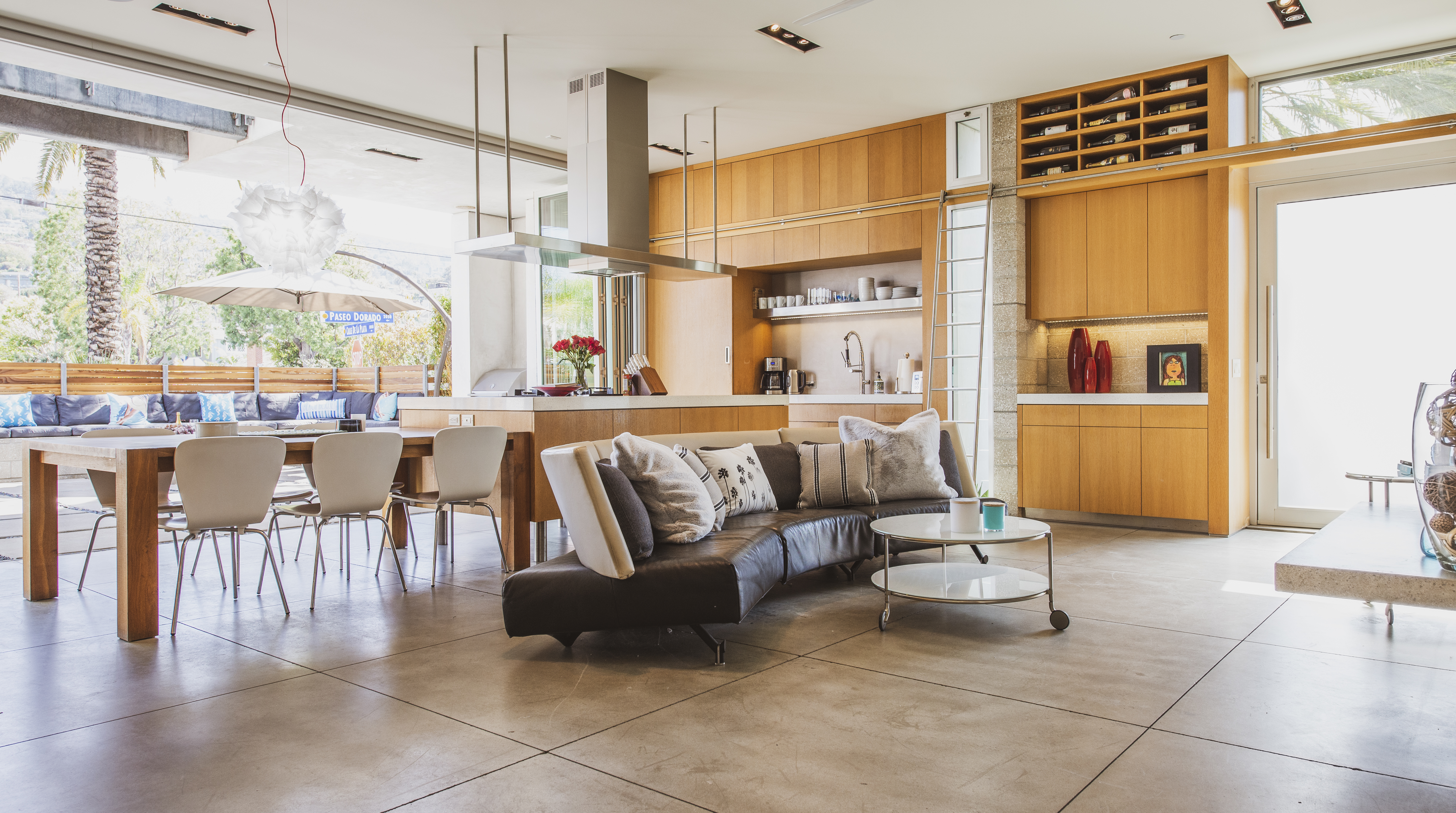House Torrey La Jolla: Luxury 4-Bedroom Apartment with Stunning Seaviews, La Jolla