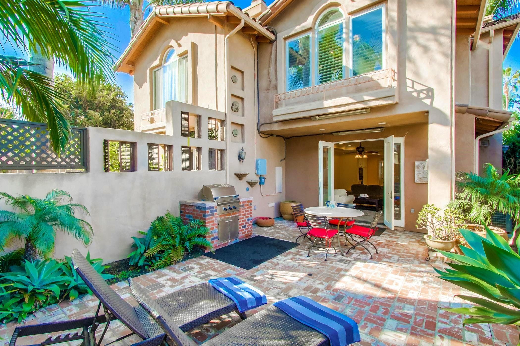 Villa Embat Wapato La Jolla: Chic 3-Bedroom Apartment with Seaview, La Jolla