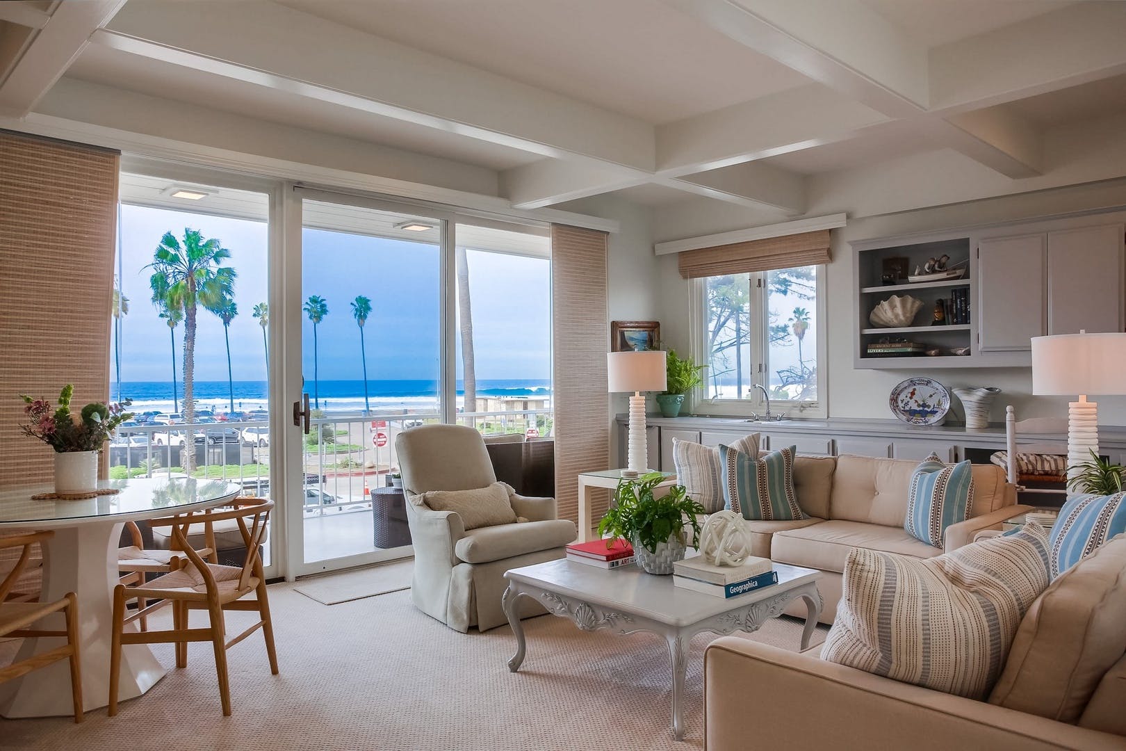 Villa Poente La Jolla Shores La Jolla: Luxury 5-Bedroom Apartment with Ocean Views, La Jolla