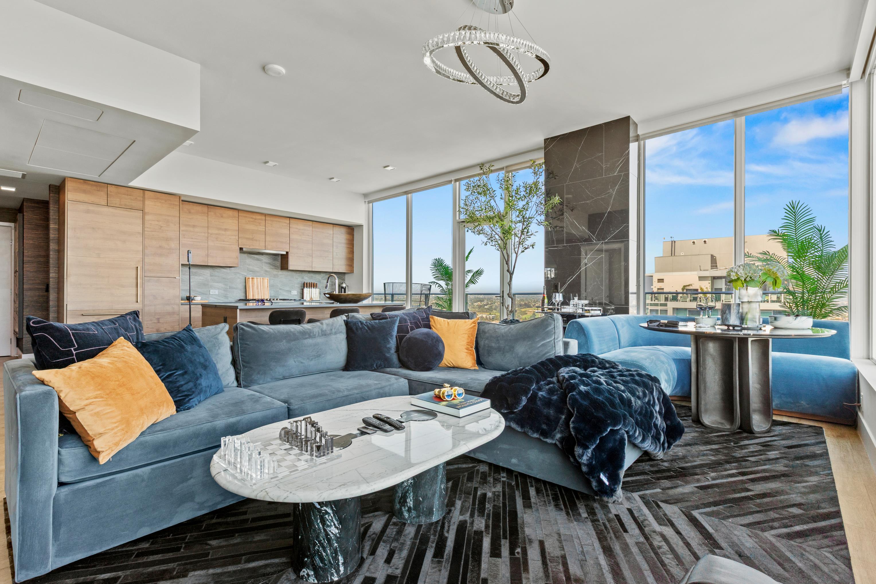 Villa Gloaming La Jolla San Diego County: Elegant 2-Bedroom Penthouse with Rooftop Pool, San Diego