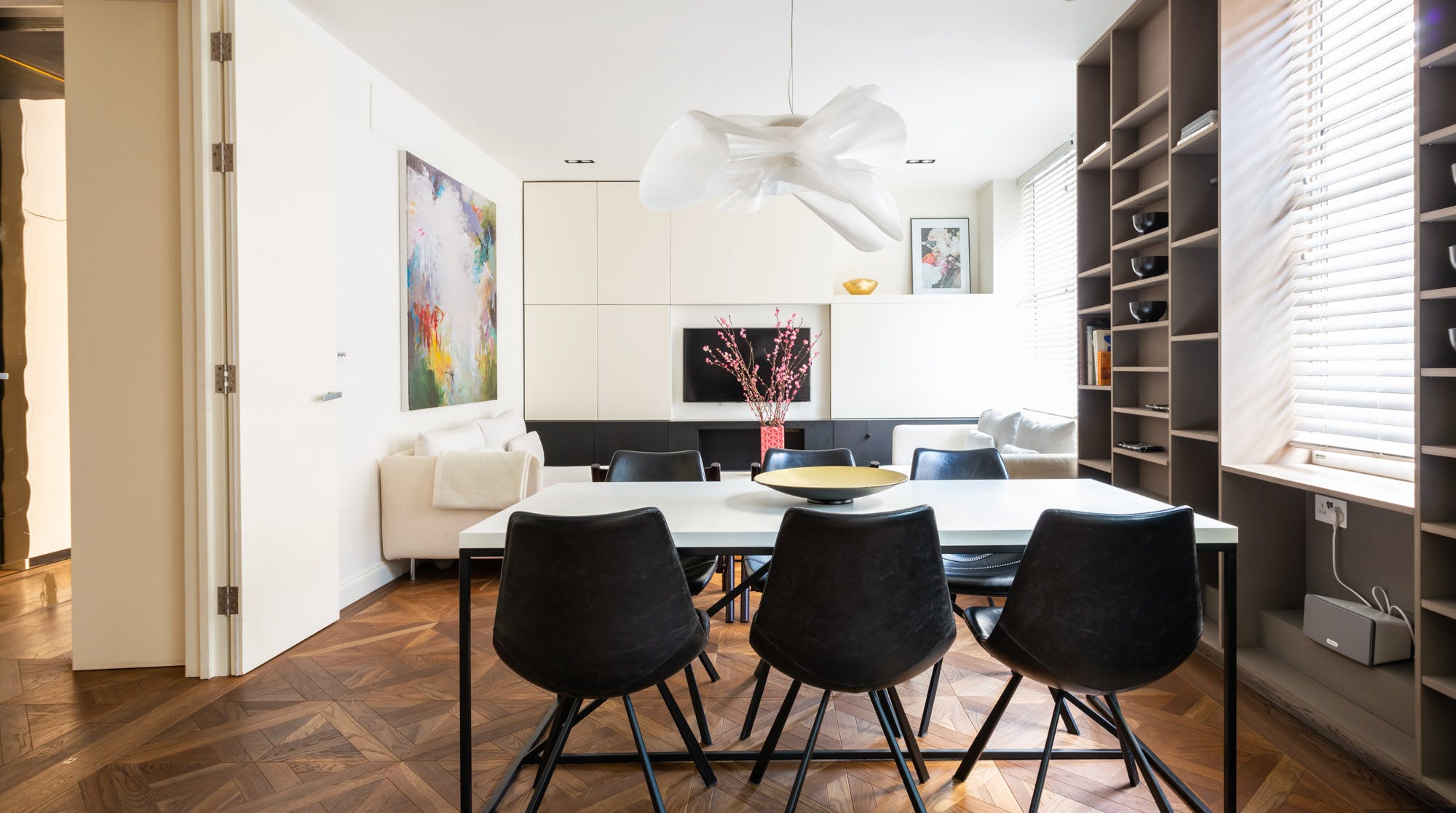 House Rowan Lisson Marylebone: Charming 2-Bedroom Apartment with Family-Friendly Features, Marylebone