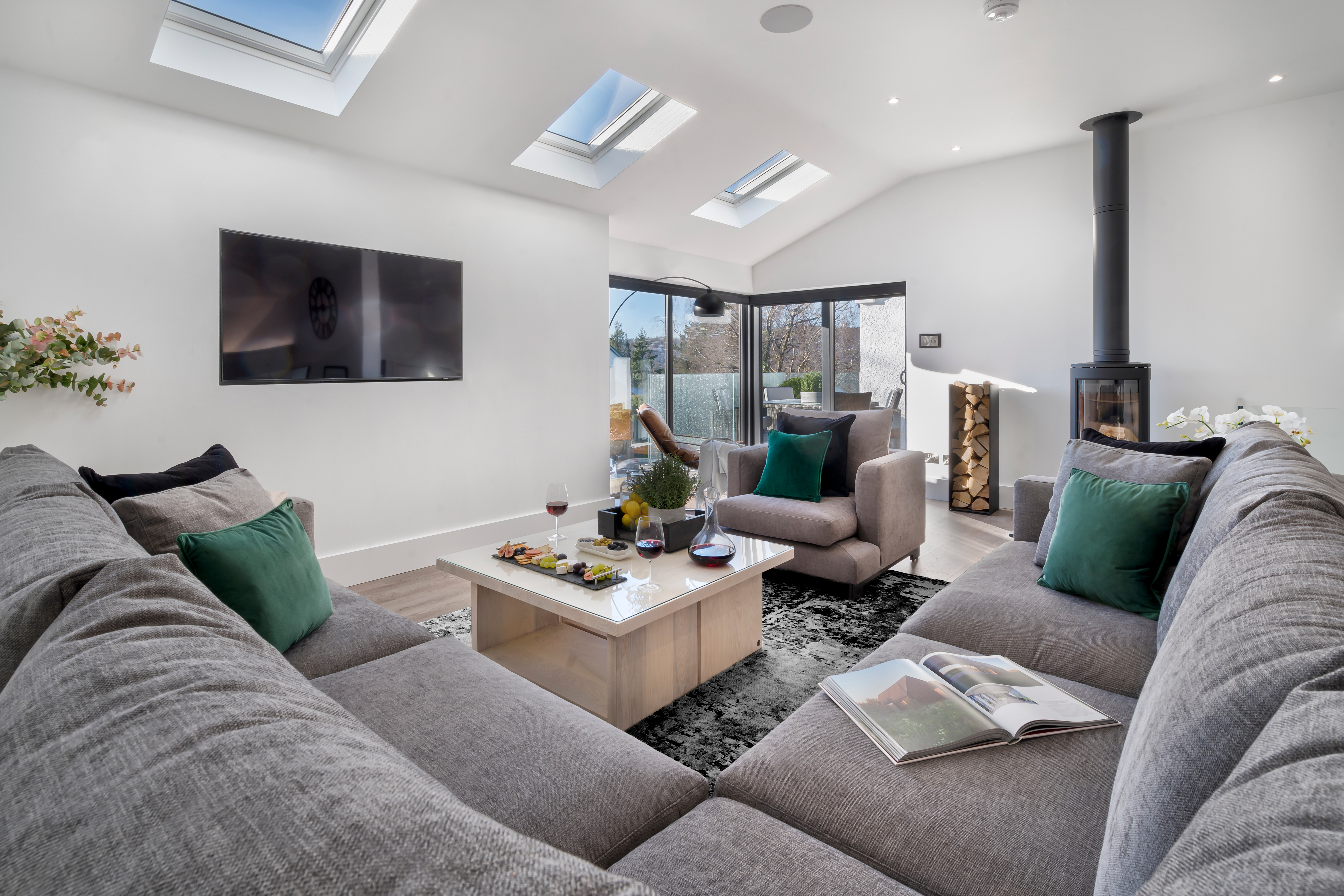 House Wansfell Windermere: Luxury 3-Bedroom Villa with Lake Views and En-Suite Bathrooms, Lake District