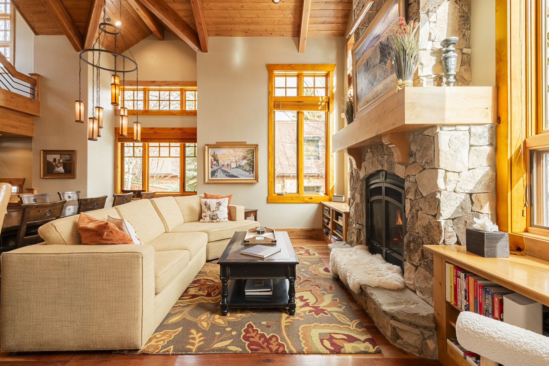 Villa Autan Jeremy Ranch Park City: Spacious 5-Bedroom Ski Chalet with Mountain Views, Park City