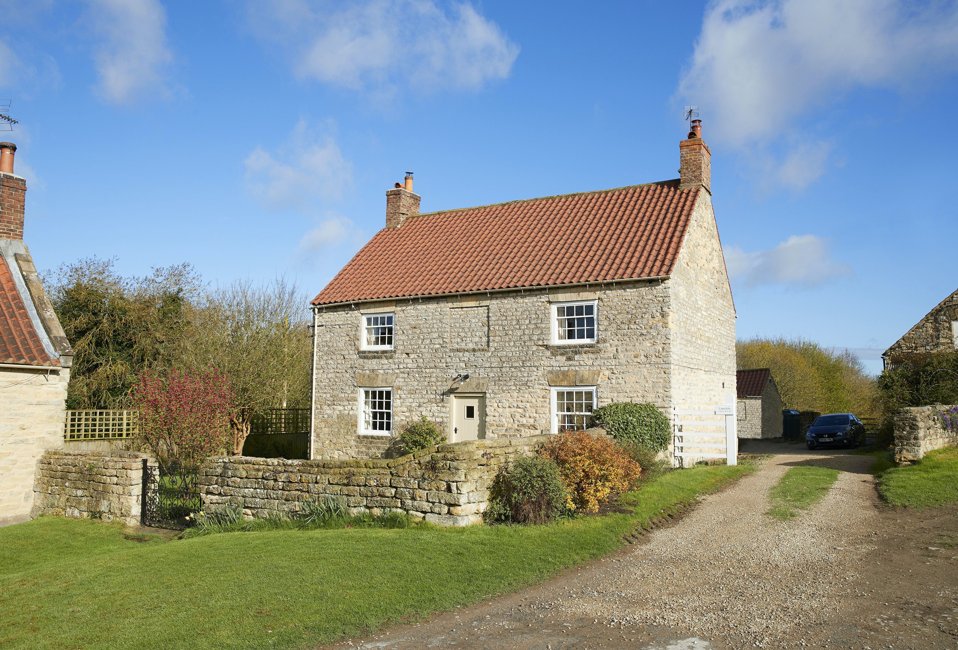 House Welburn Pickering: Luxury 3-Bedroom House with Wood-Burning Stoves and Garden, Pickering