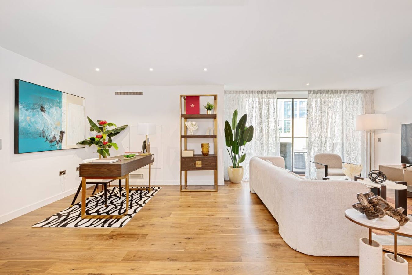 House Windrush Fitzrovia: Stylish 2-Bedroom Apartment with Wraparound Terrace, Fitzrovia