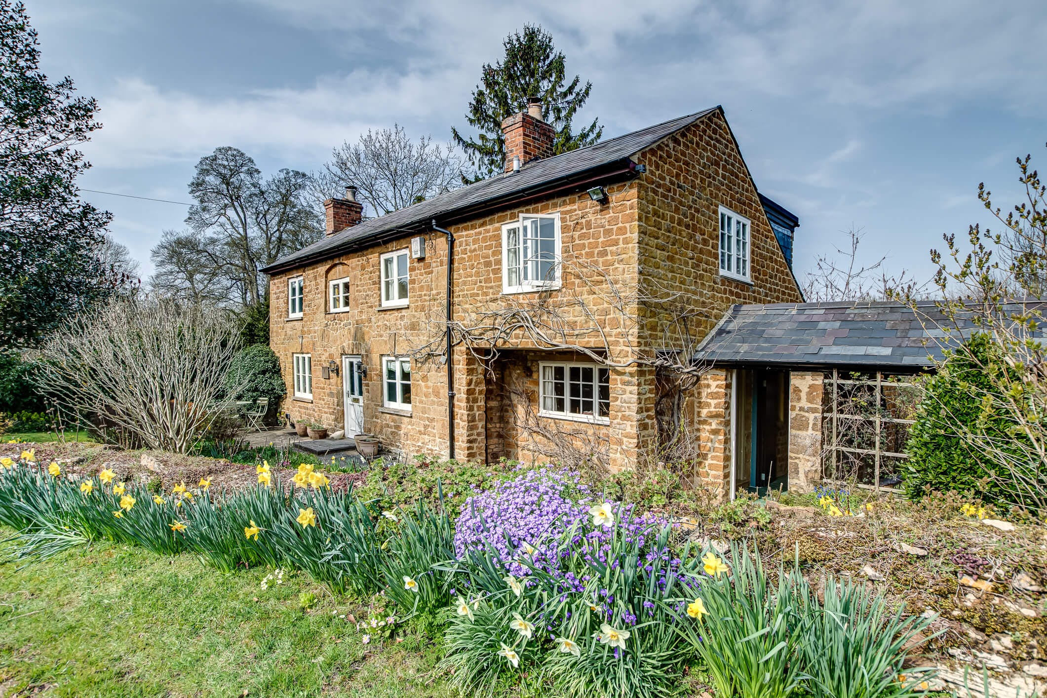 House Boreas Over Norton Chipping Norton: Charming 3-Bedroom Family-Friendly Apartment Rental in Chipping Norton, Oxfordshire