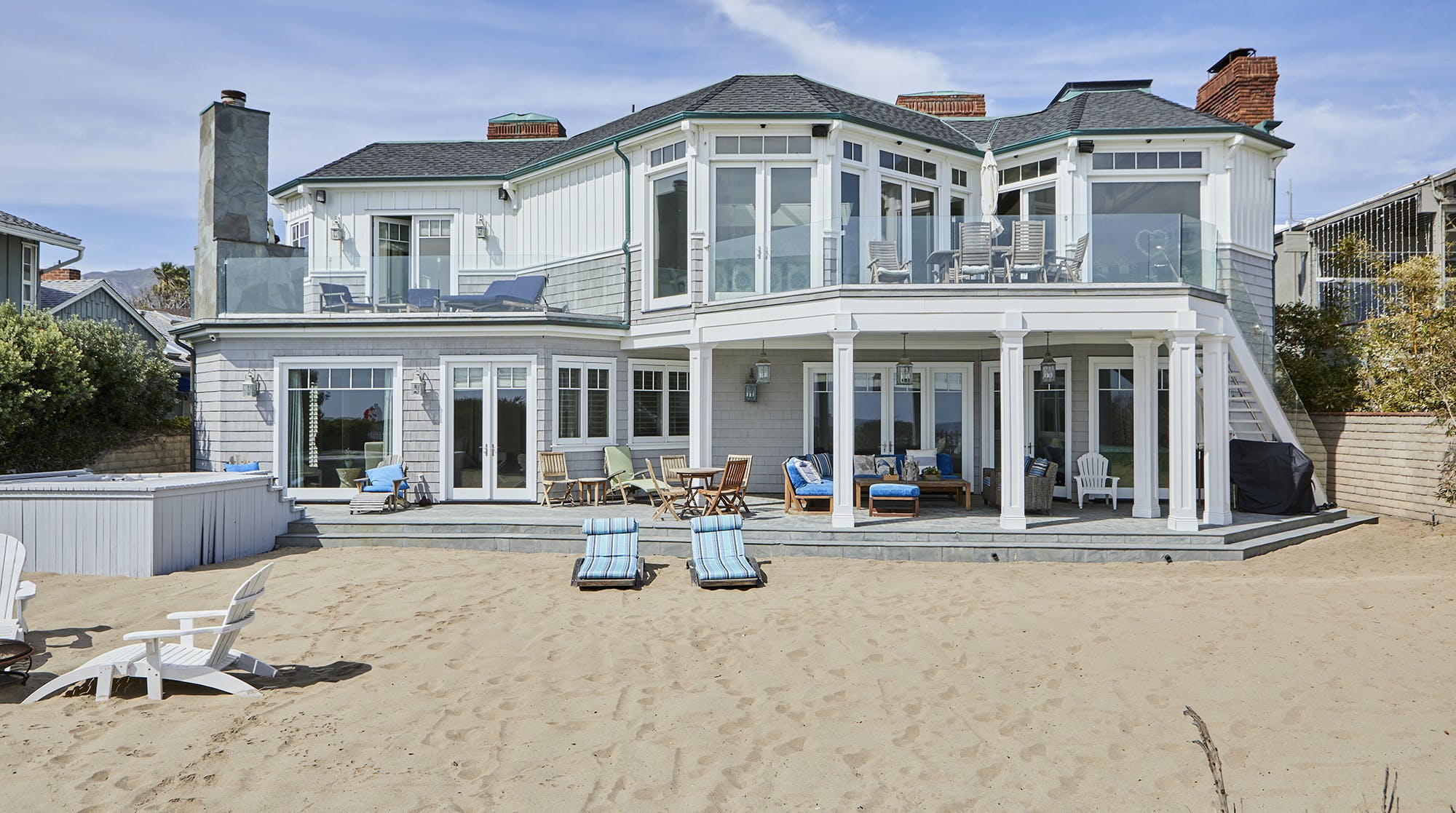 Villa Boreas Escondido Malibu: Luxury 7-Bedroom House with Ocean Views and Hot Tub, Malibu