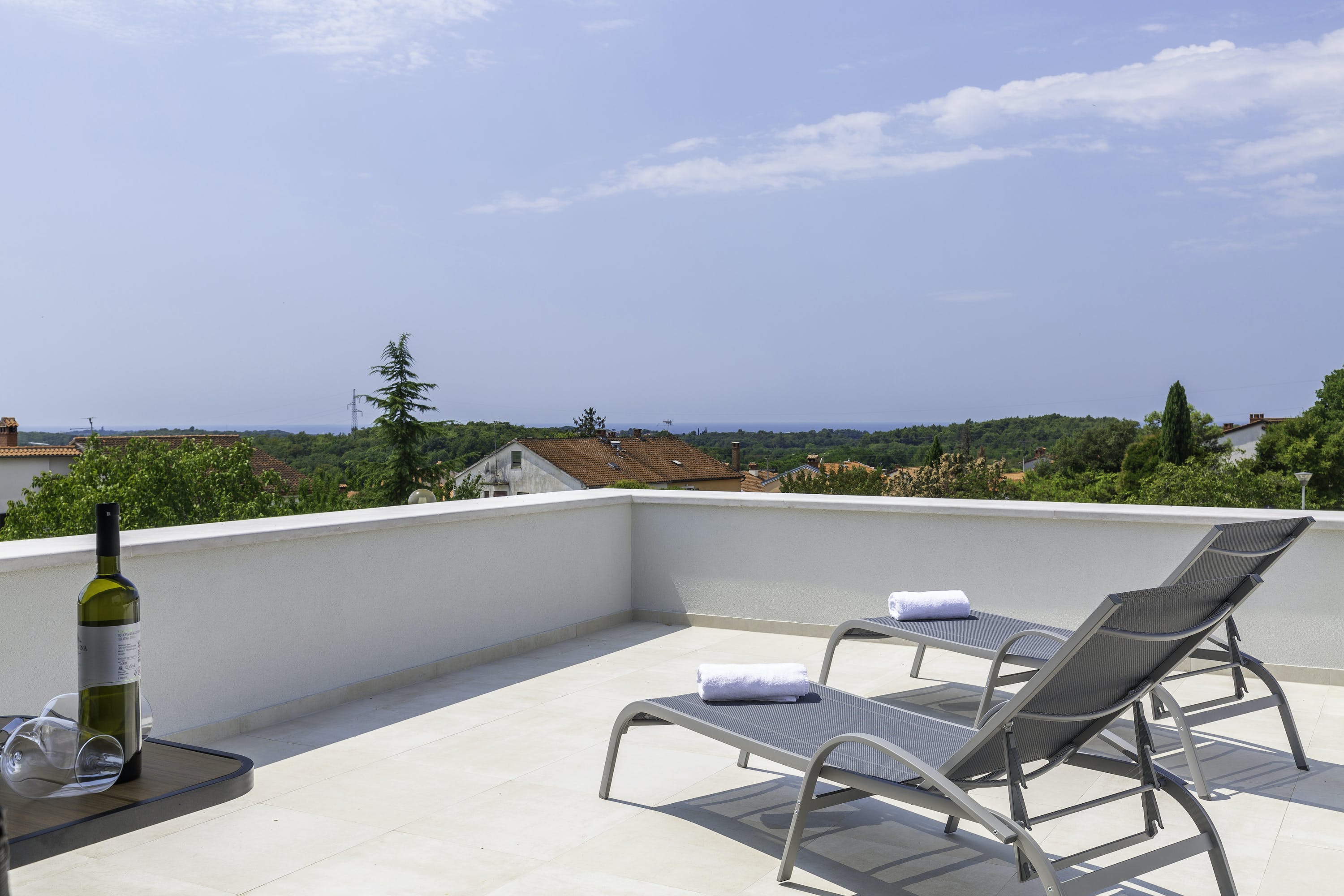Kuća Lysias Škaraba Istria: Elegant 4-Bedroom Apartment with Swimming Pool, Istria