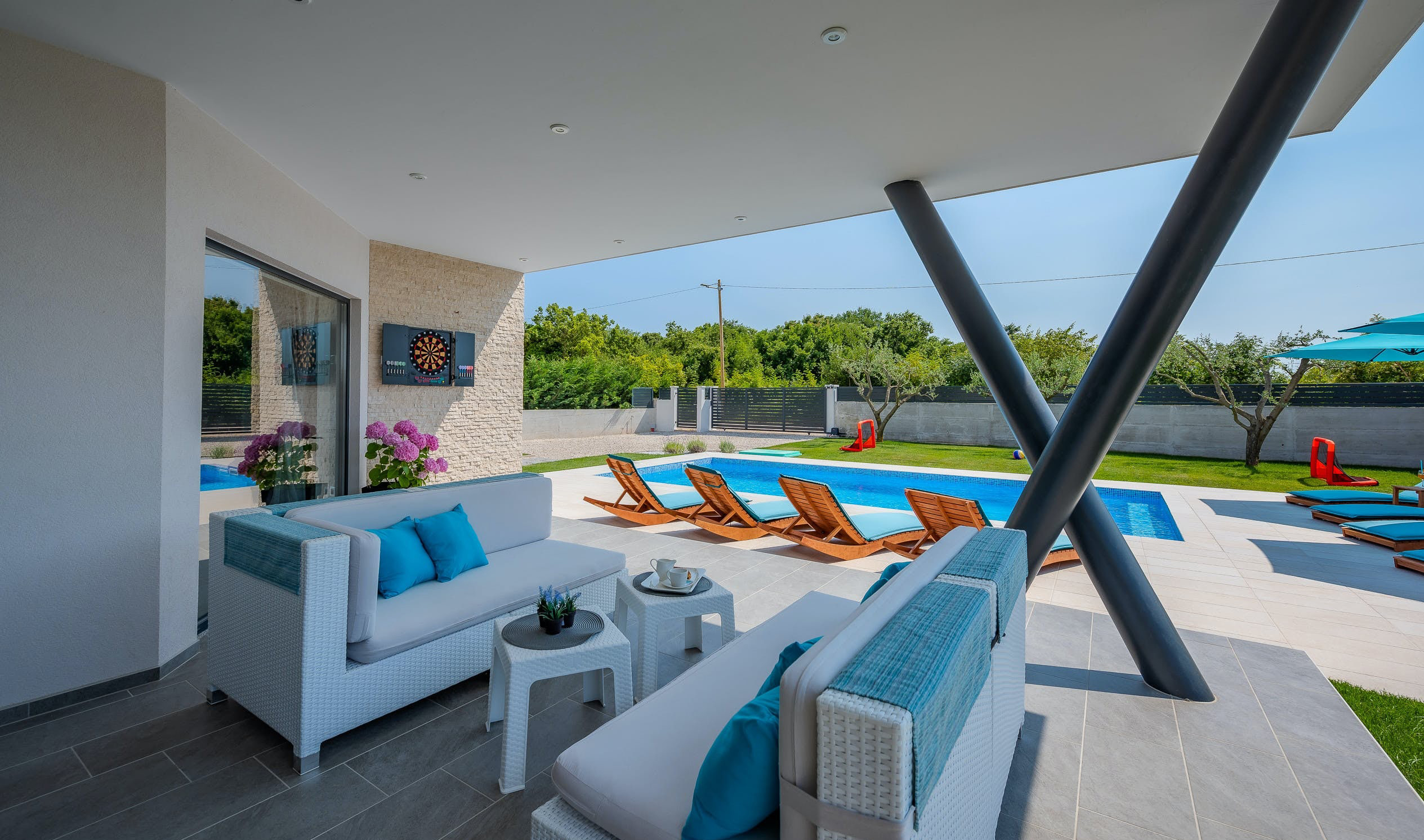 Kuća Draga Pula: Spacious 4-Bedroom Apartment with Pool and Tennis Court, Istria
