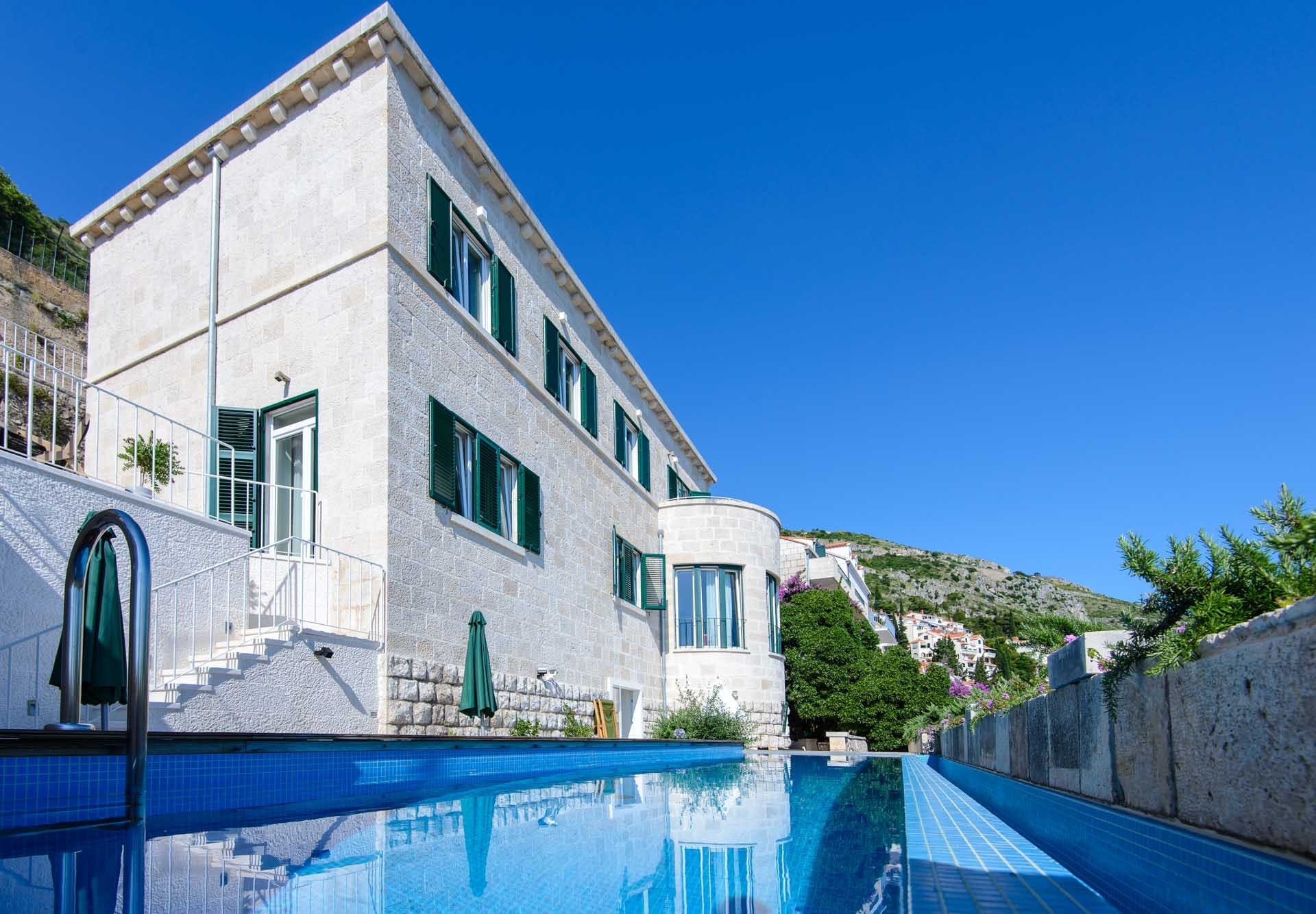 Kuća Maestrale Babin Kuk Dubrovnik: Luxury 5-Bedroom Apartment with Private Pool and Sea View, Dubrovnik