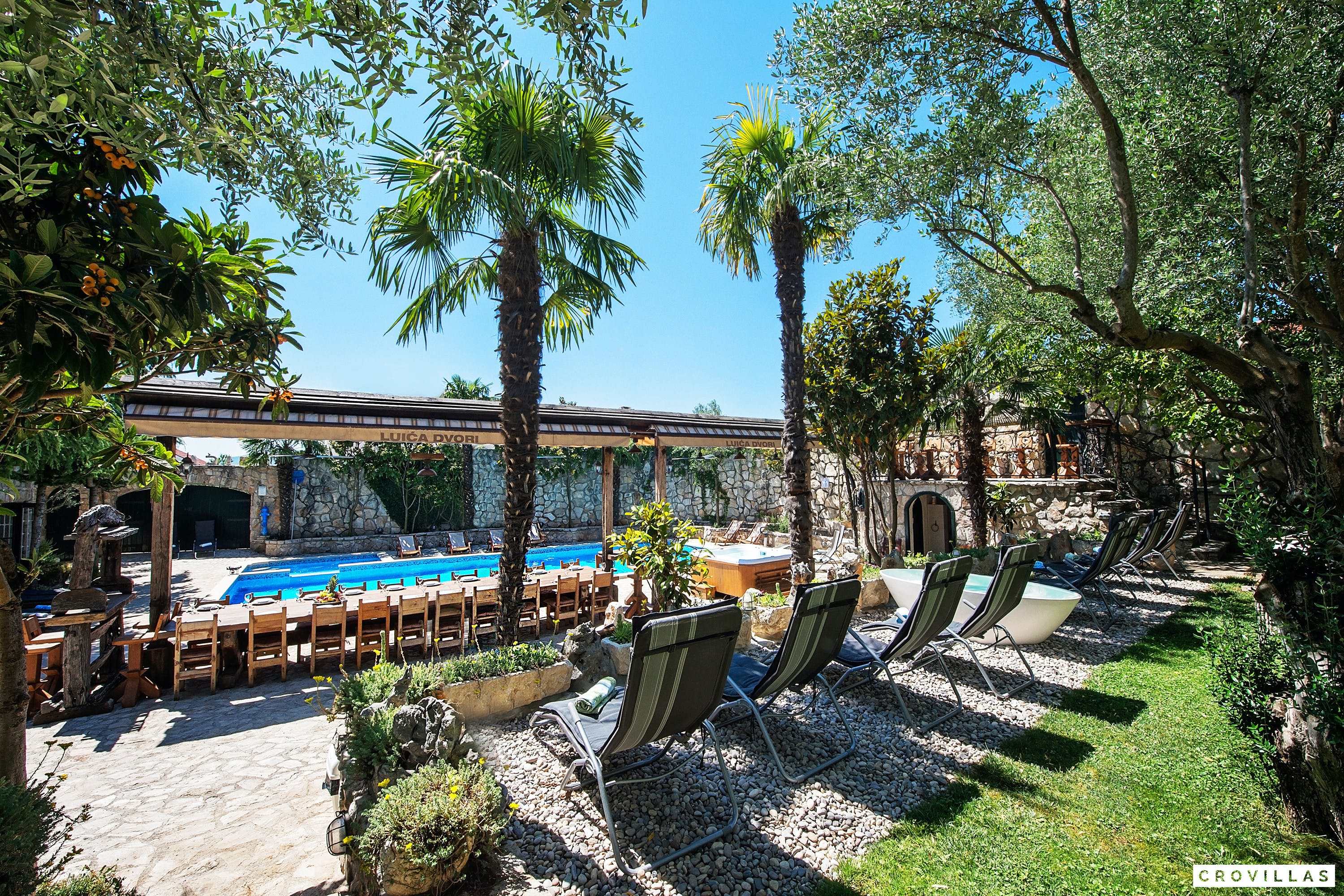Kuća Kaikias Meje Croatia: 8-Bedroom Luxury Apartment with Stunning Views, Split