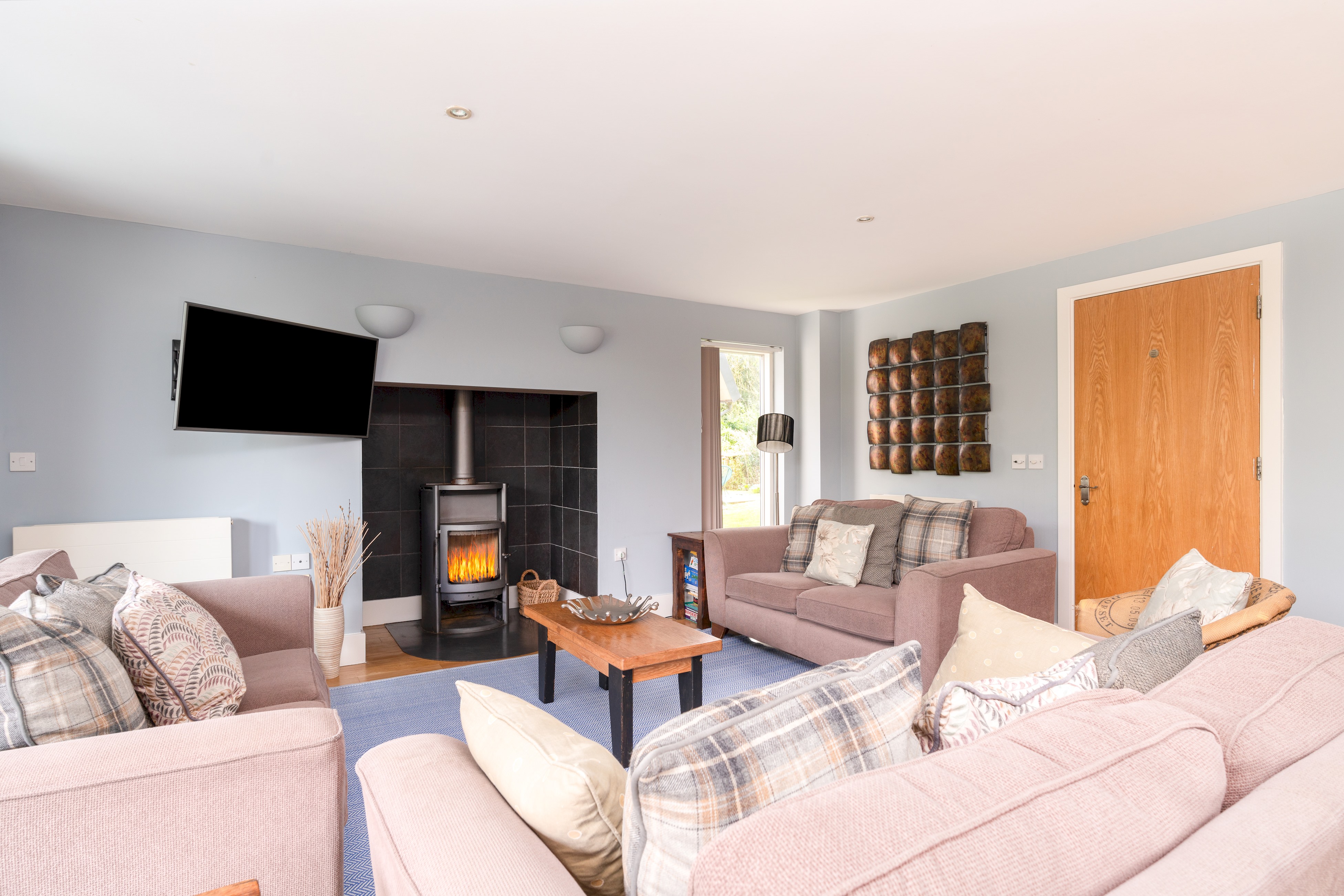 Manor Cotswold Cricklade: Luxury 6-Bedroom Villa by Clearwater Lake, Cricklade