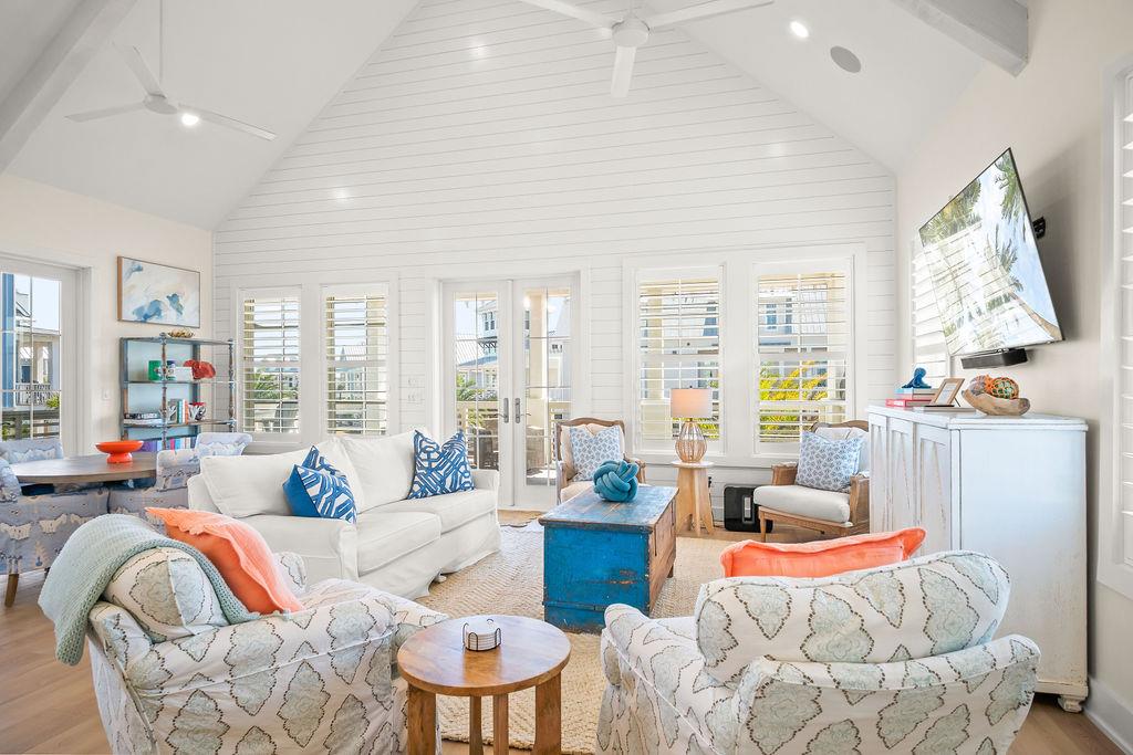 Villa Levante Laguna Shore Texas: Luxury 5-Bedroom Villa with Seaview and Resort Access, Nueces County