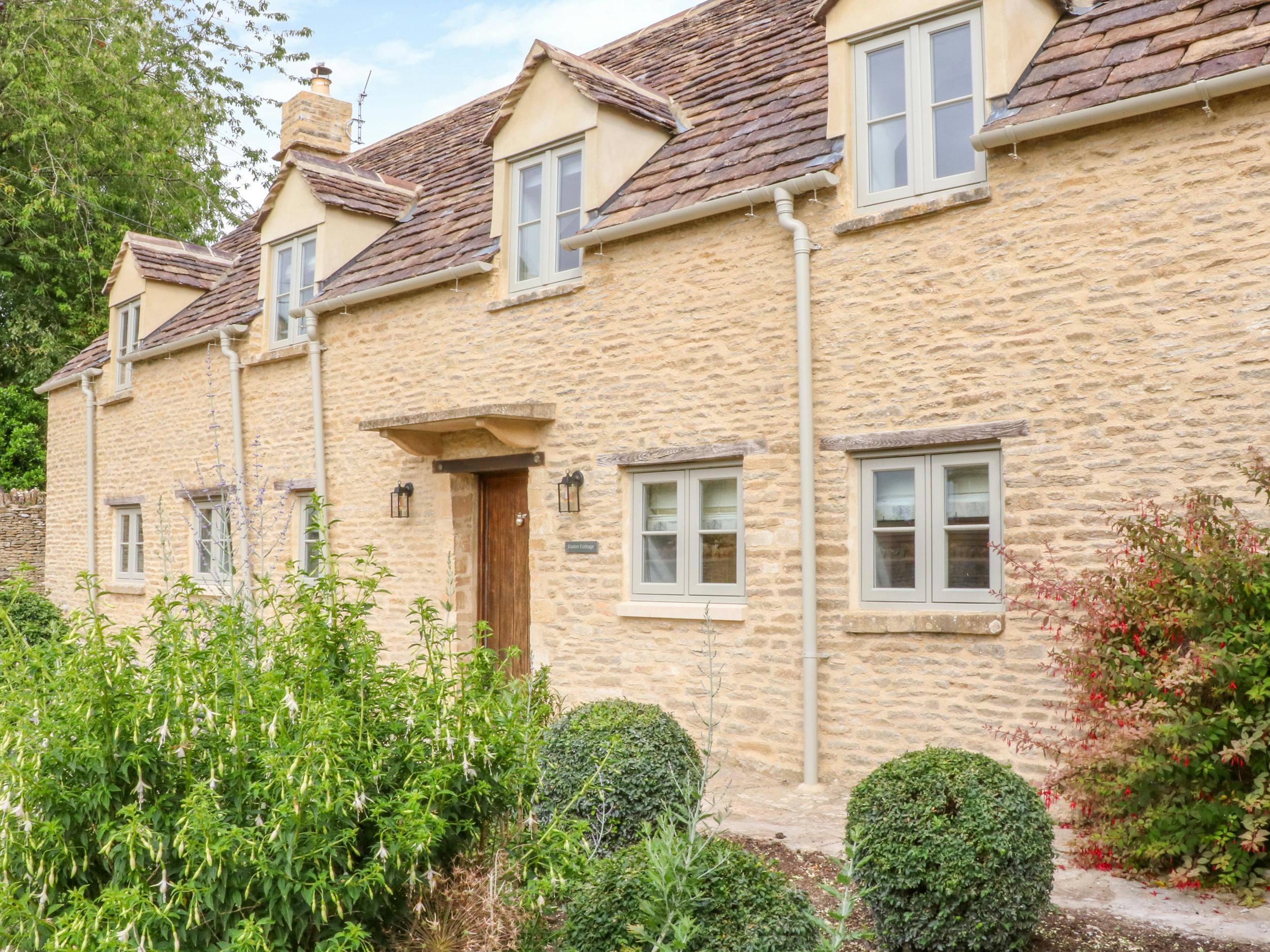 Manor Windrush Burford: Charming 4-Bedroom Safari Lodge with Annexe in Burford