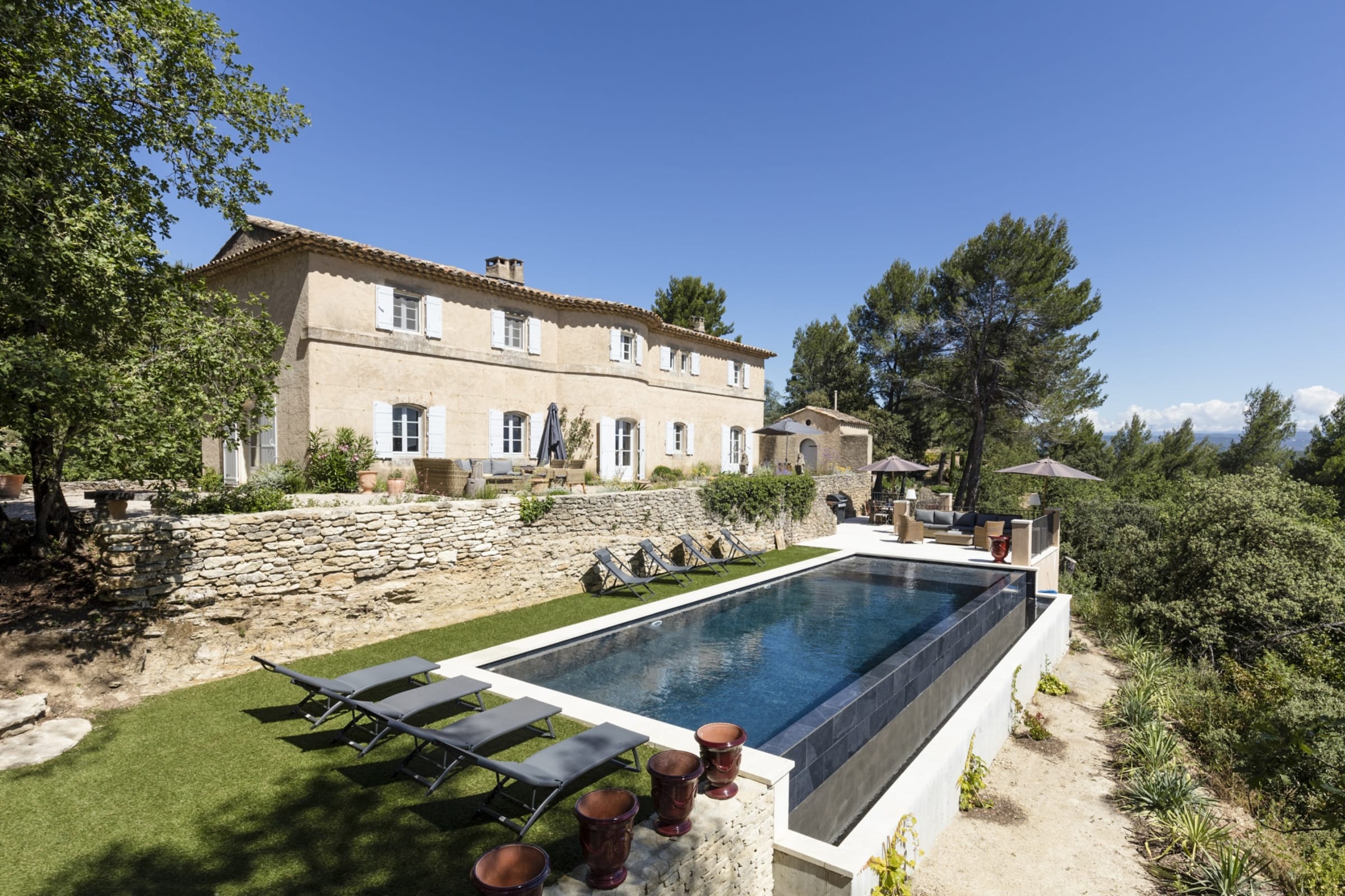 Villa Safran Saint-Lazare Saint-Rémy-de-Provence: Luxury 4-Bedroom Villa with Infinity Pool, Vaucluse, France