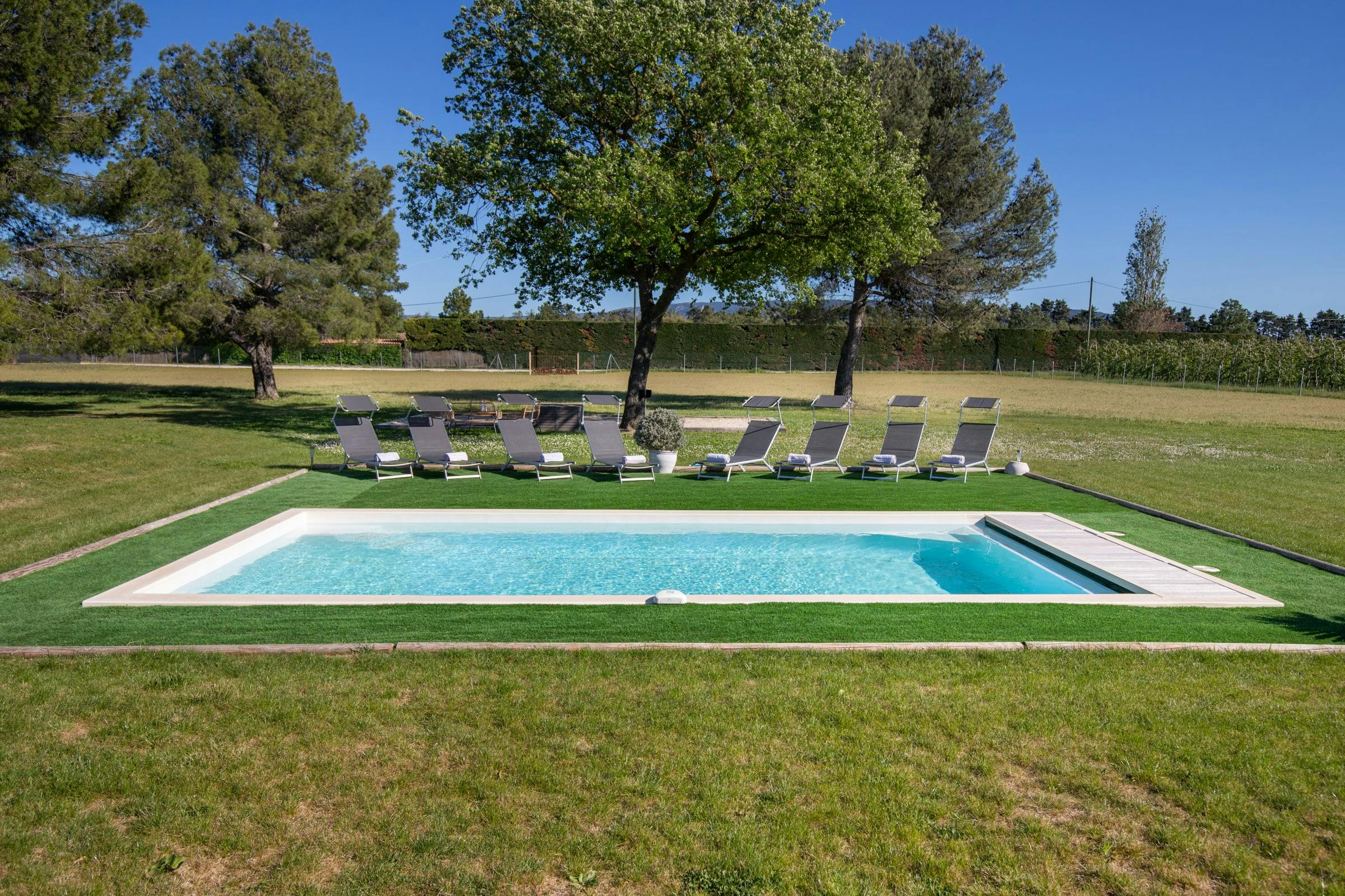 Villa Safran Venasque Provence: Luxury 4-Bedroom Villa with Private Pool and Tennis Court, Vaucluse