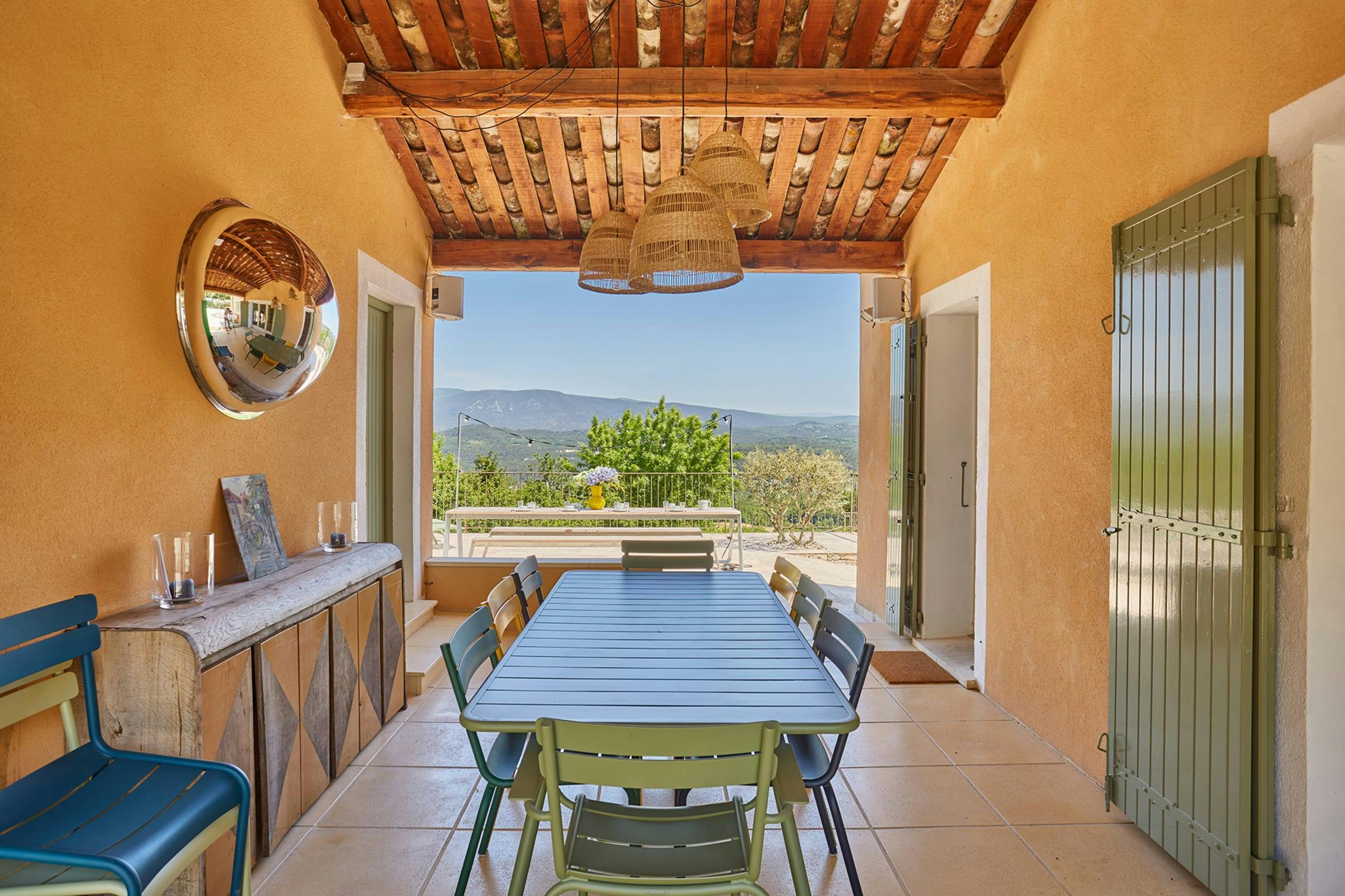 Villa Safran Fontaine Vaucluse: Luxury 4-Bedroom Villa with Private Pool and Air Conditioning, Vaucluse