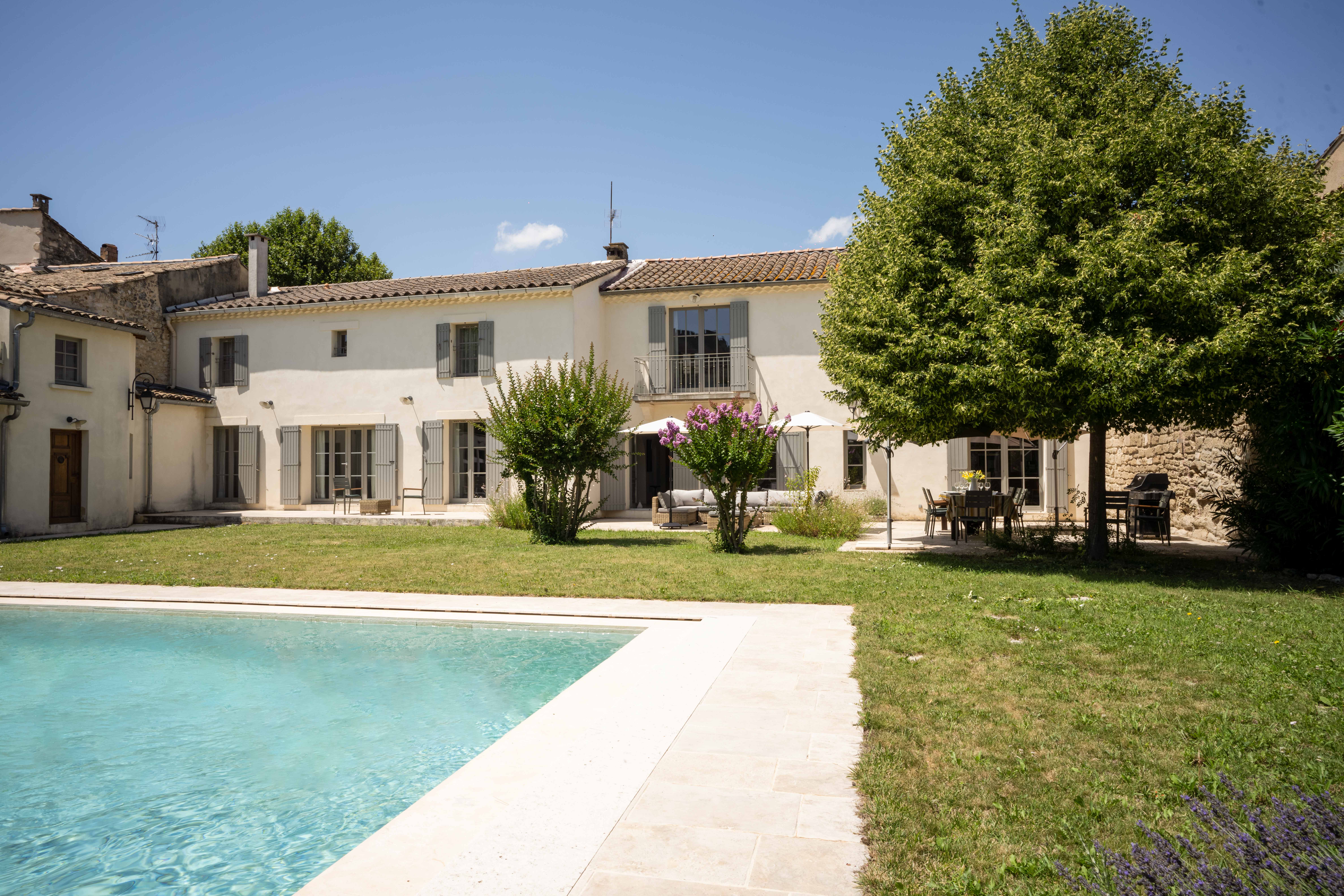 Villa Crépuscule Les Alpilles Saint-Rémy-de-Provence: 5-Bedroom Luxury Villa with Pool and Air-Con, Saint-Rémy-de-Provence