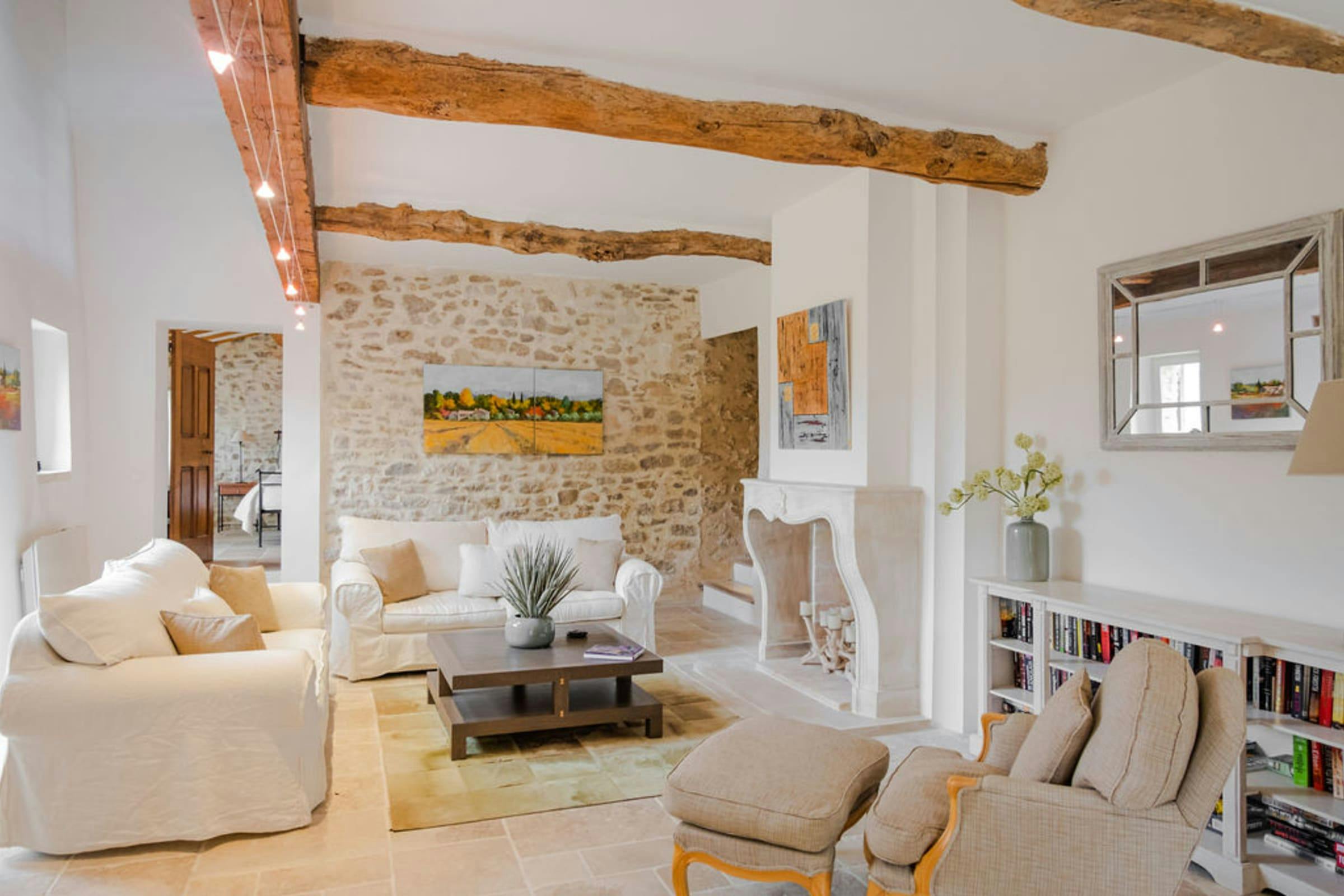 Villa Autan Agrestes Saint-Rémy-de-Provence: Charming 4-Bedroom Villa with Pool and Garden, Saint-Rémy-de-Provence
