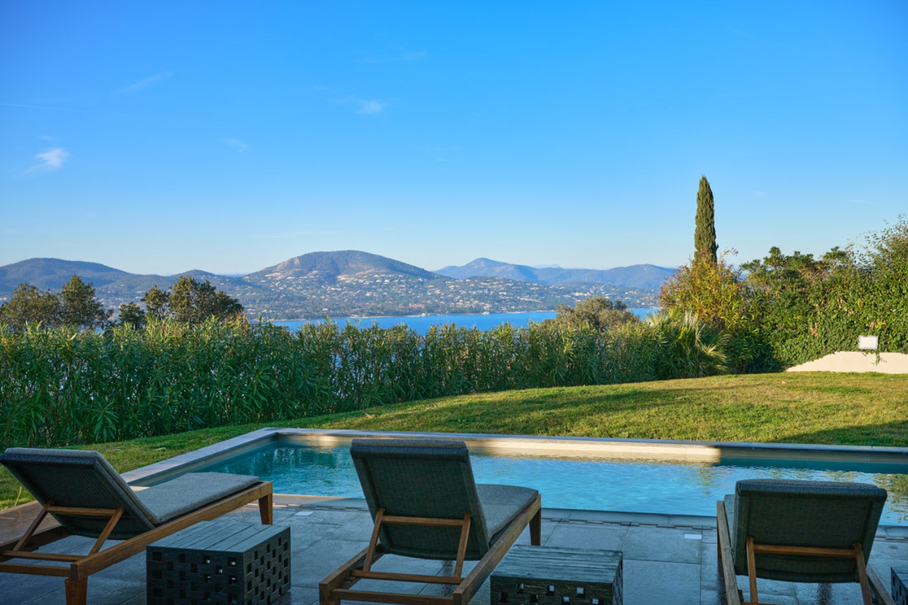 Villa Crépuscule Pinet Saint-Tropez: Luxurious 6-Bedroom Villa with Seaview and Pool, Saint-Tropez