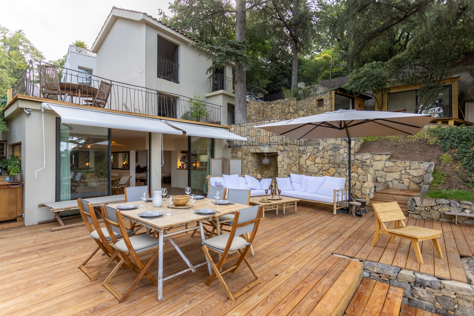 Villa Cramoisi Cap Brun Toulon: Luxury 4-Bedroom Villa with Hot Tub and Sea Views, Toulon