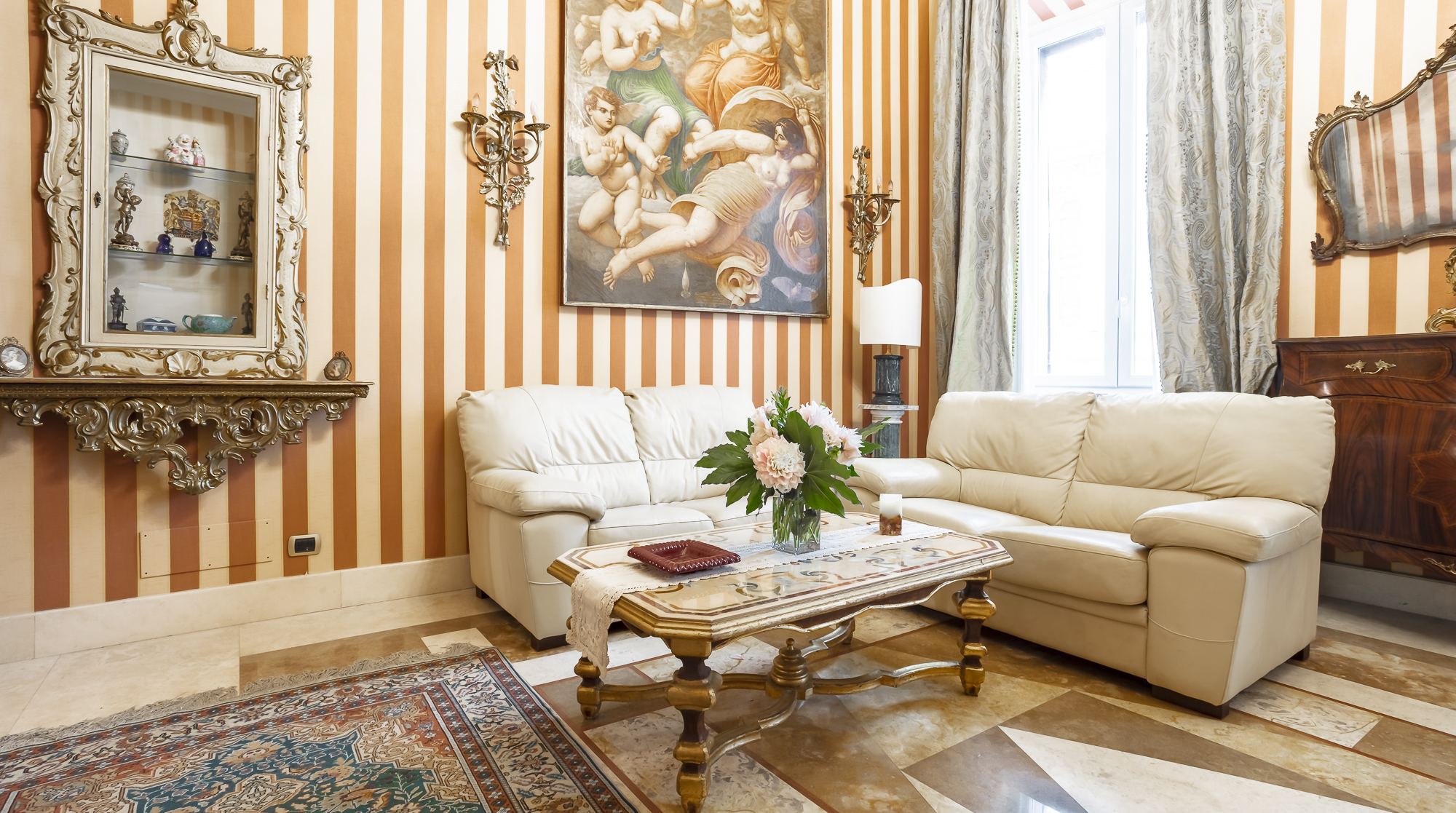 Villa Ceruleo Portico Navona: Charming 3-Bedroom Apartment with Rococo Style, Navona