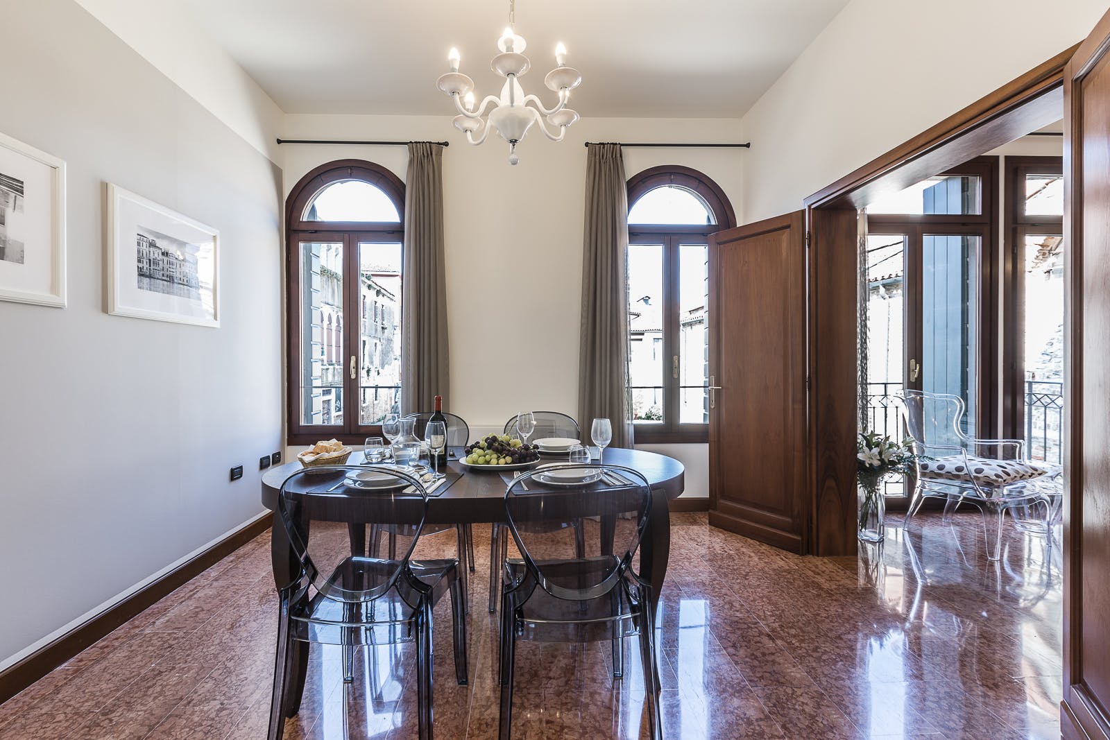 Palazzo Contarini Rialto Rialto: Stylish 2-Bedroom Apartment with Seaview and Air-Con, Venice Rialto