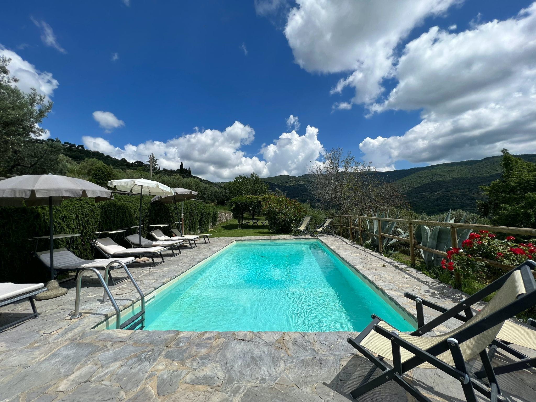 Villa Ceruleo Camucia Cortona: 5-Bedroom Luxury Apartment with Pool and Hot Tub, Tuscany