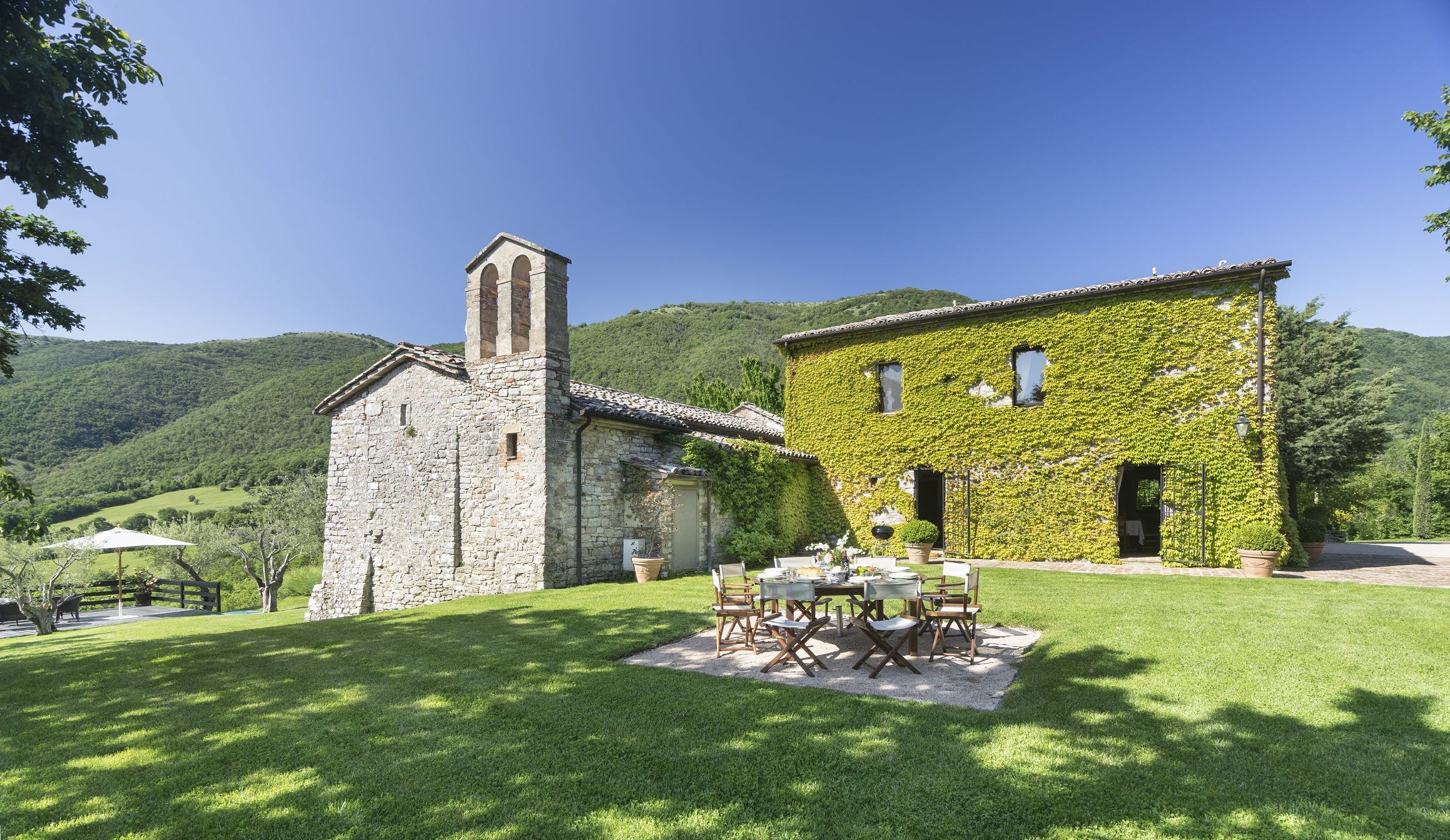 Villa Alba Castelvecchio Perugia: Luxury 4-Bedroom Apartment with Pool in Countryside, Umbria