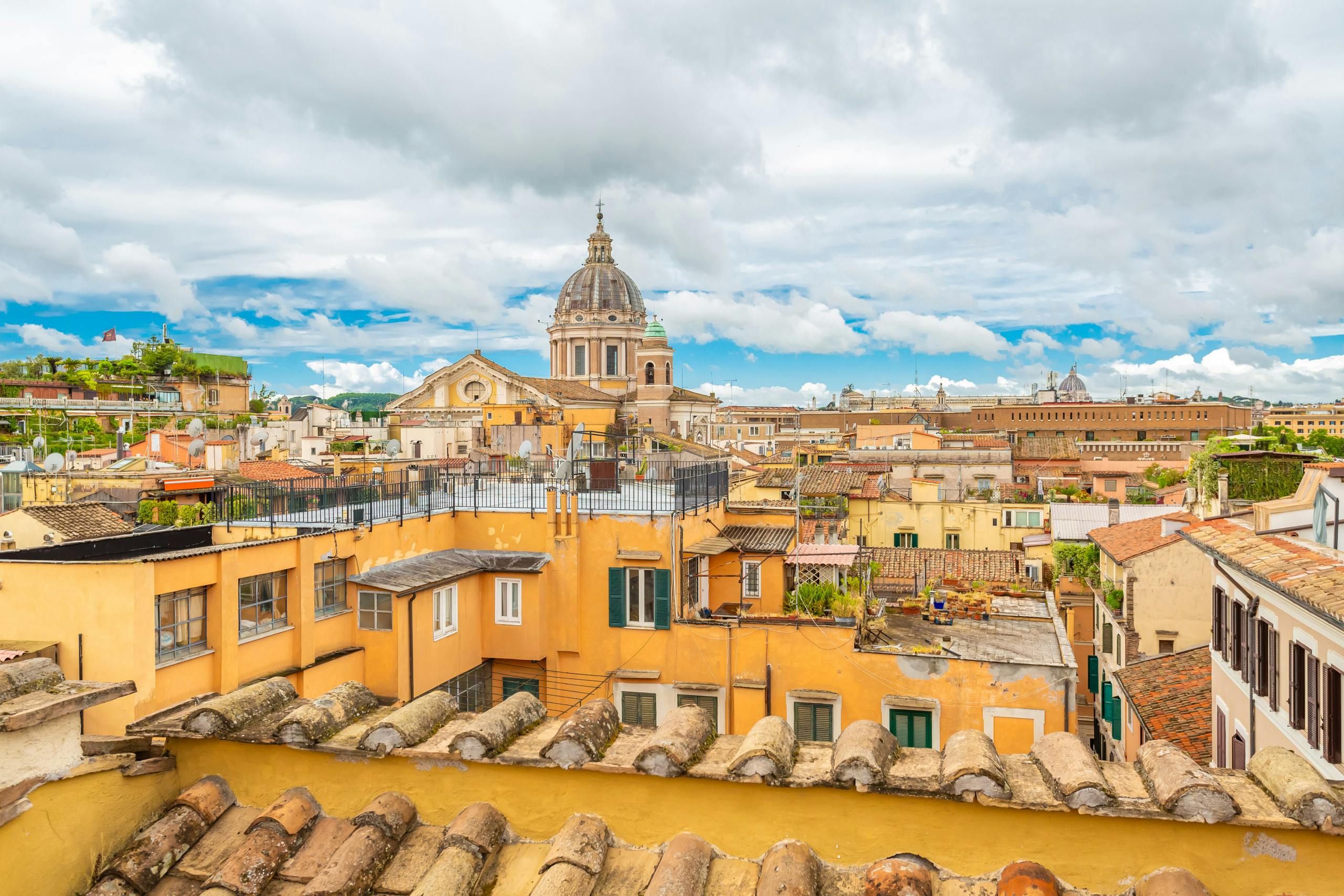 Villa Meridiana Pinciano Spagna: Elegant 2-Bedroom Apartment with Rooftop Terrace, Rome