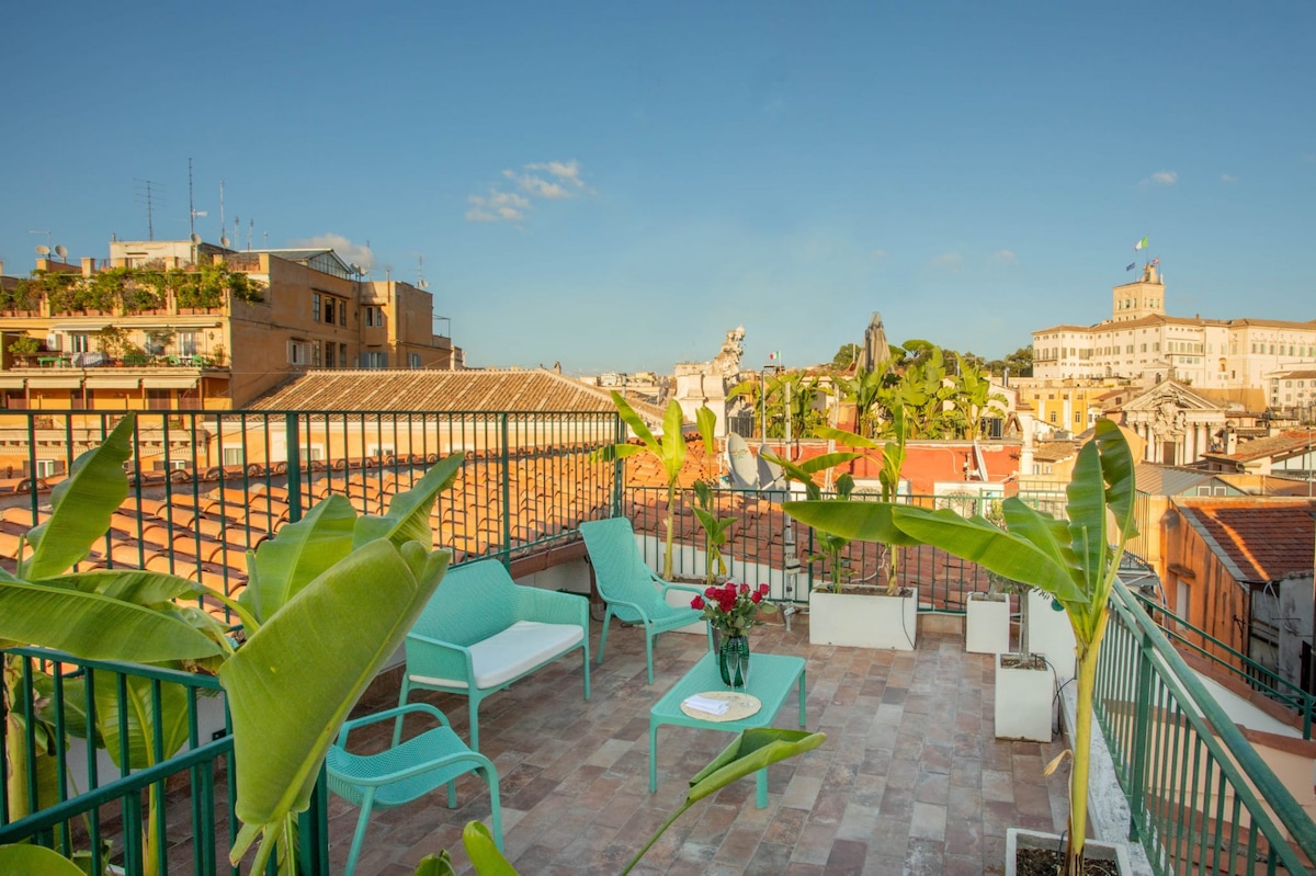 Villa Smeraldo Bovara Trevi: Spacious 4-Bedroom Apartment with Terraces in Trevi Rome