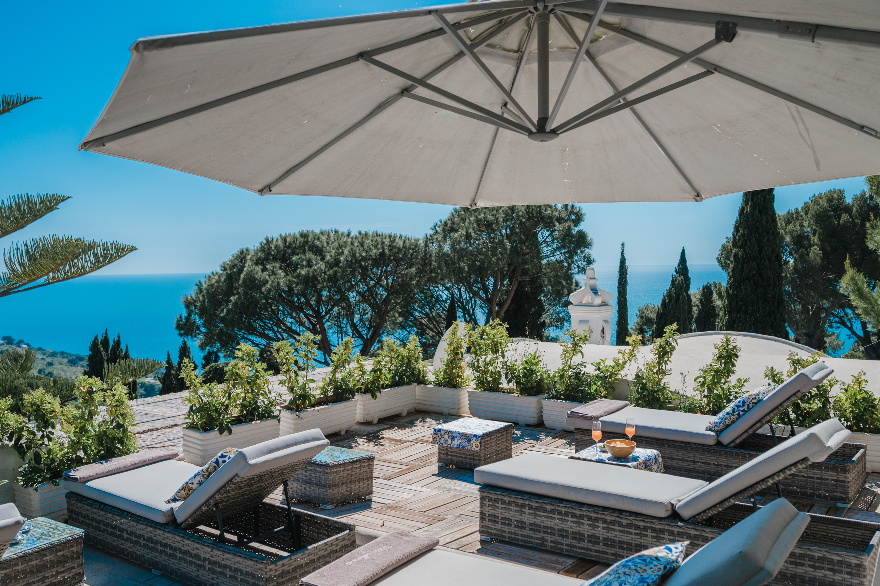 Villa Amaranto Gradola Capri: Spacious 6-Bedroom Apartment with Seaview and Pool, Capri