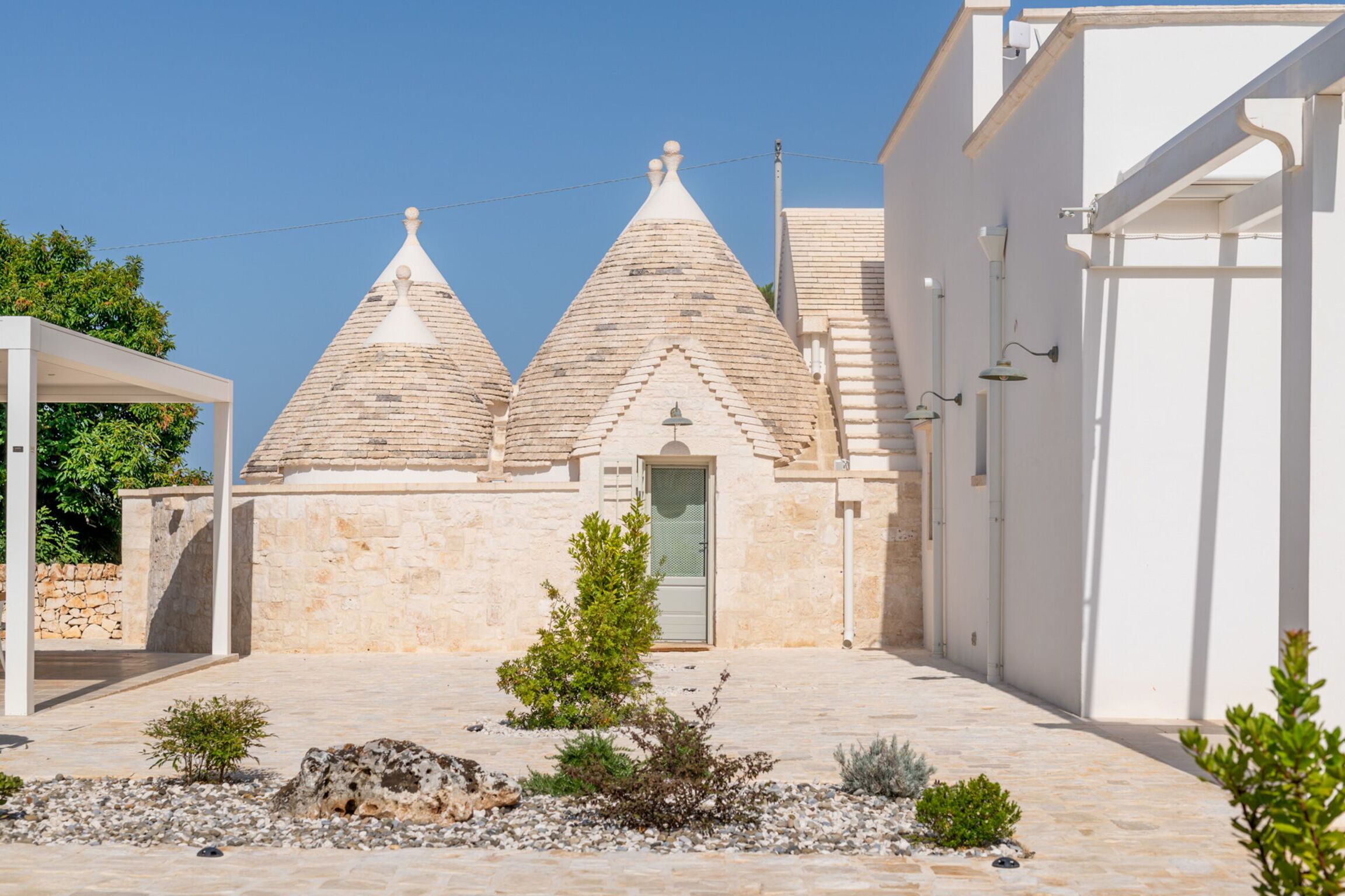 Trullo Cicerchia Martina Franca: Luxury 3-Bedroom Villa with Private Pool and Sea Views, Martina Franca