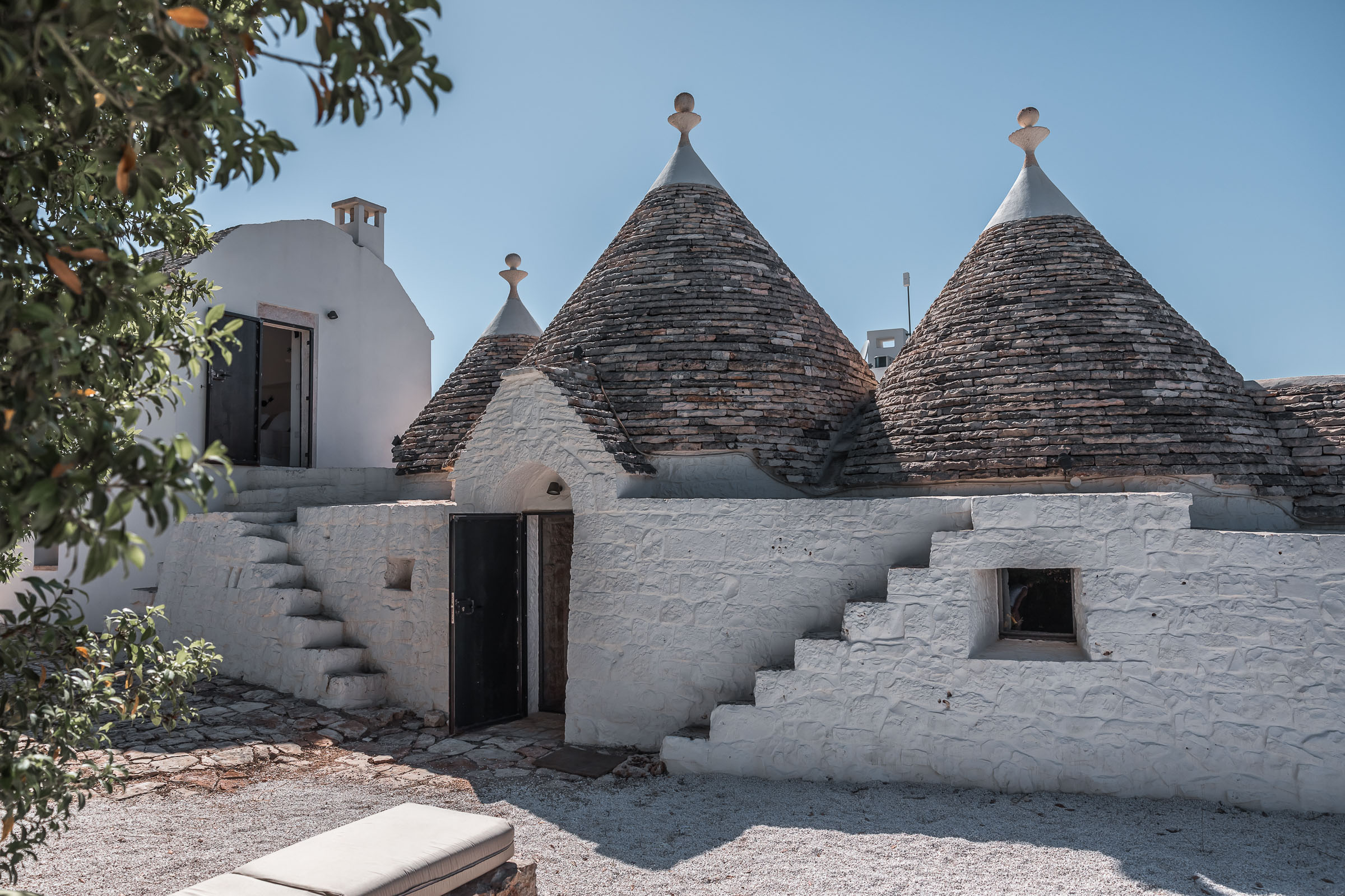 Villa Ambrato Lamie Puglia: Luxury 3-Bedroom Villa with Private Pool and Hot Tub, Apulia