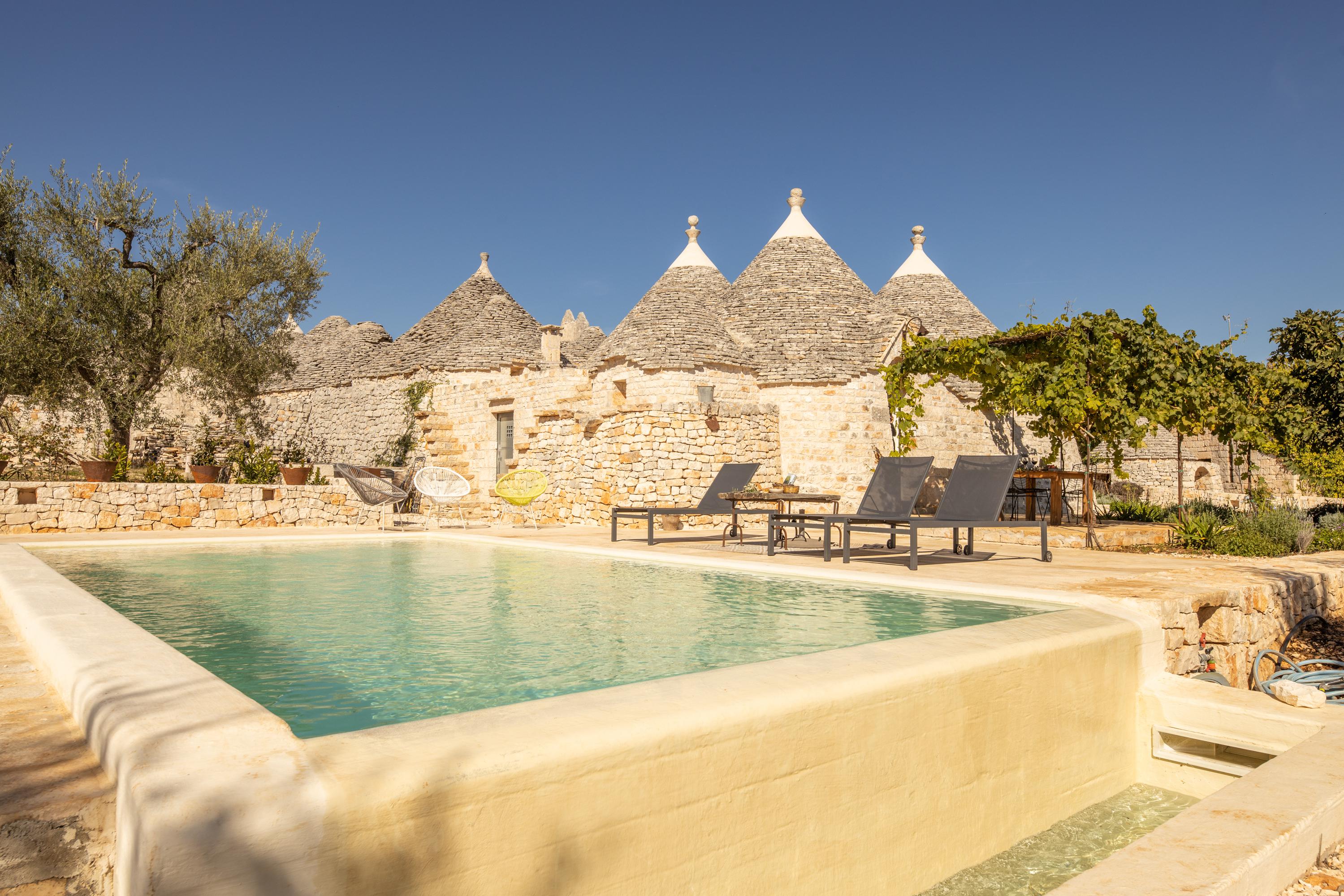 Trullo Lamione Locorotondo: Charming 2-Bedroom Villa Rental with Private Pool in Locorotondo, Puglia