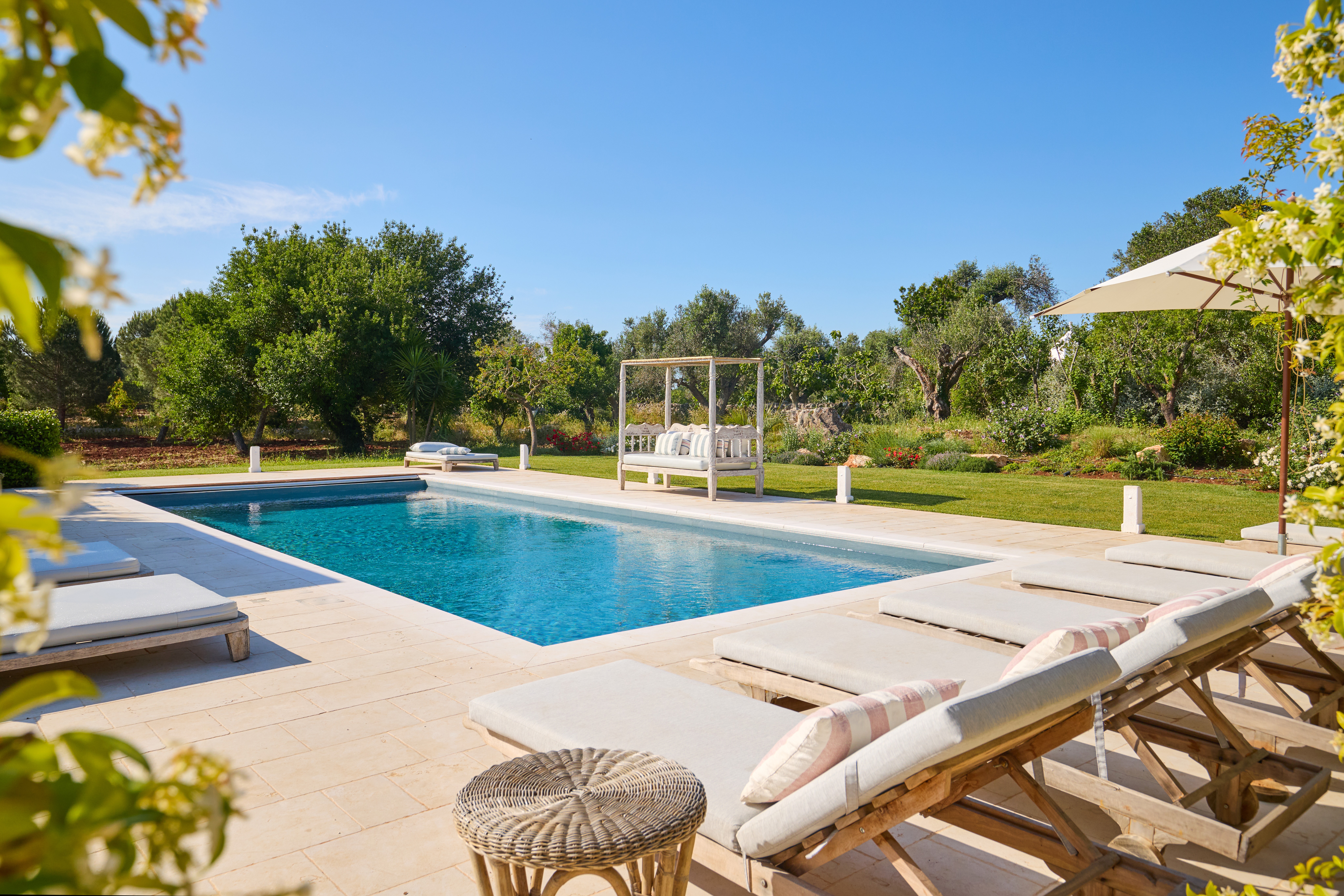 Villa Levante Pilone Ostuni: Spacious 5-Bedroom Luxury Villa with Private Pool in Ostuni, Apulia