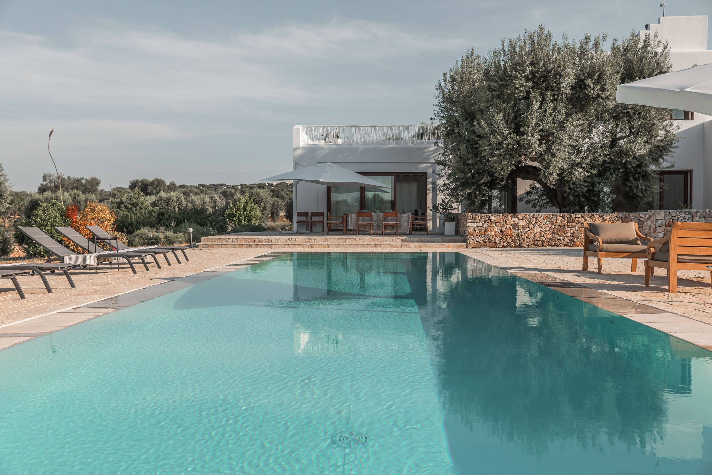 Villa Ceruleo Montalbano Ostuni: Luxurious 5-Bedroom Villa with Infinity Pool and Golf Access, Ostuni
