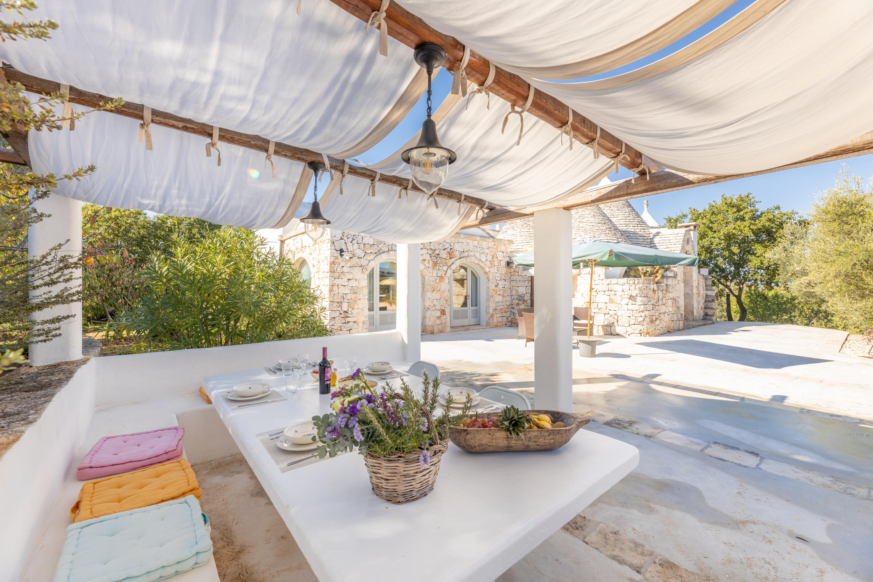Villa Alba Rione Ostuni: Elegant 4-Bedroom Trullo with Pool in Countryside, Ostuni