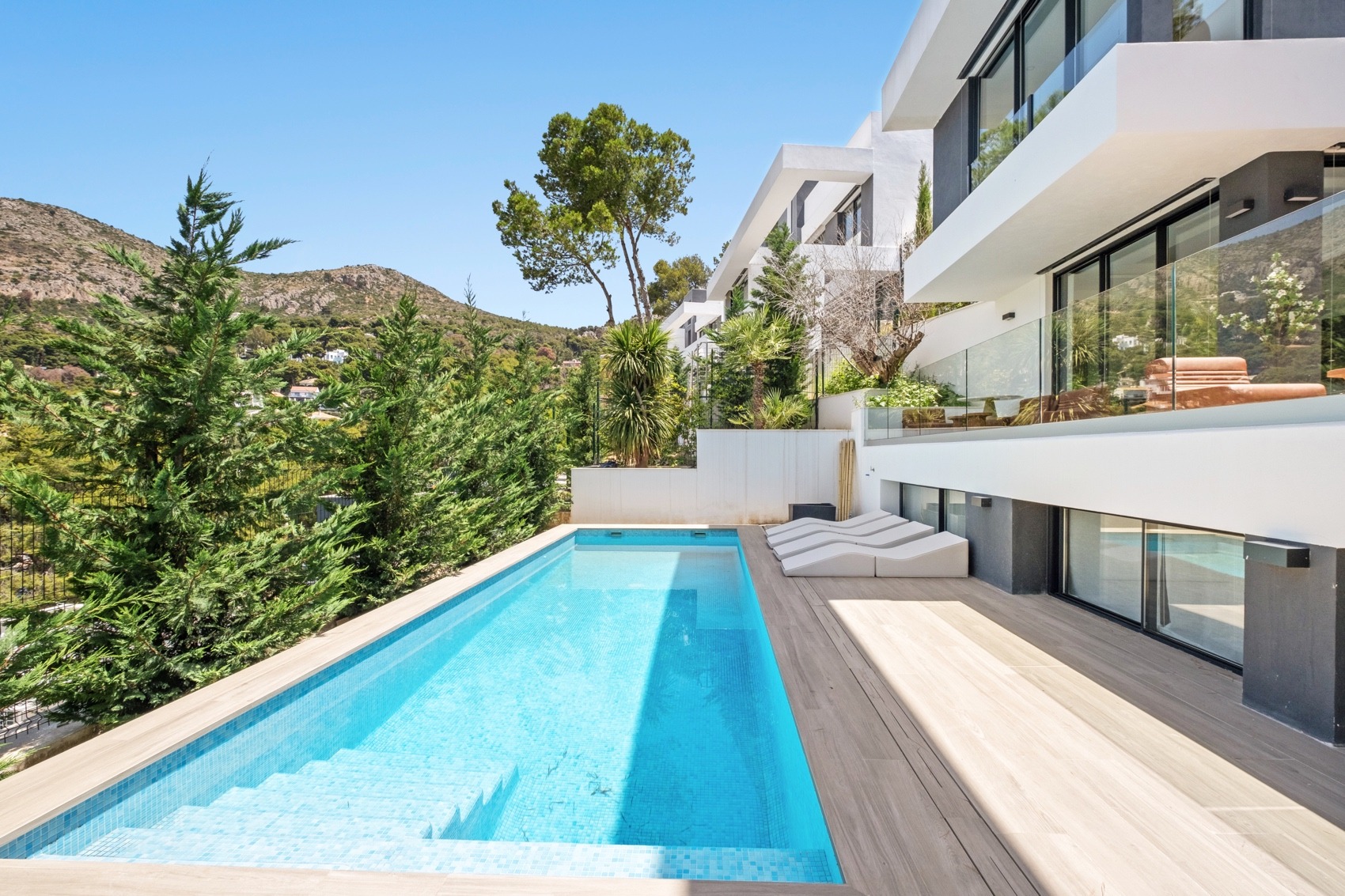 Villa Embat Añorga Malaga: Luxury 5-Bedroom Villa with Seaview and Pool, Malaga